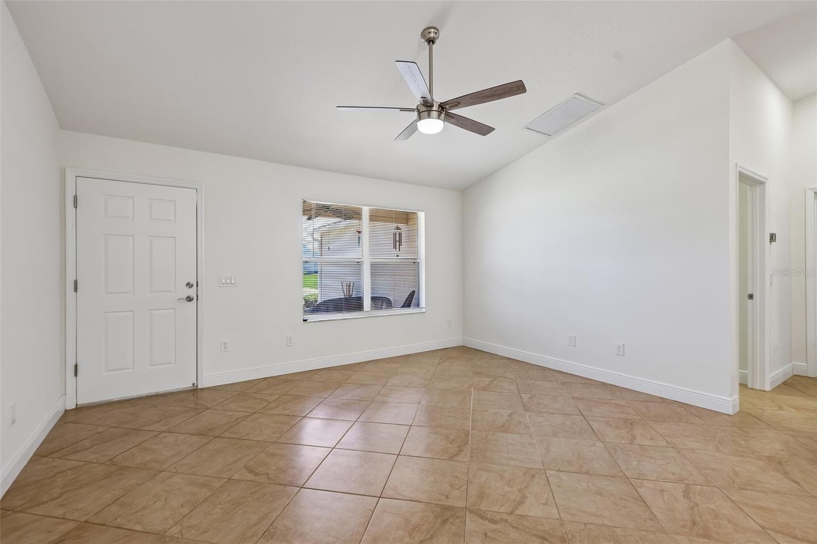 Living Room - 1000 KENOVA AVE, THE VILLAGES