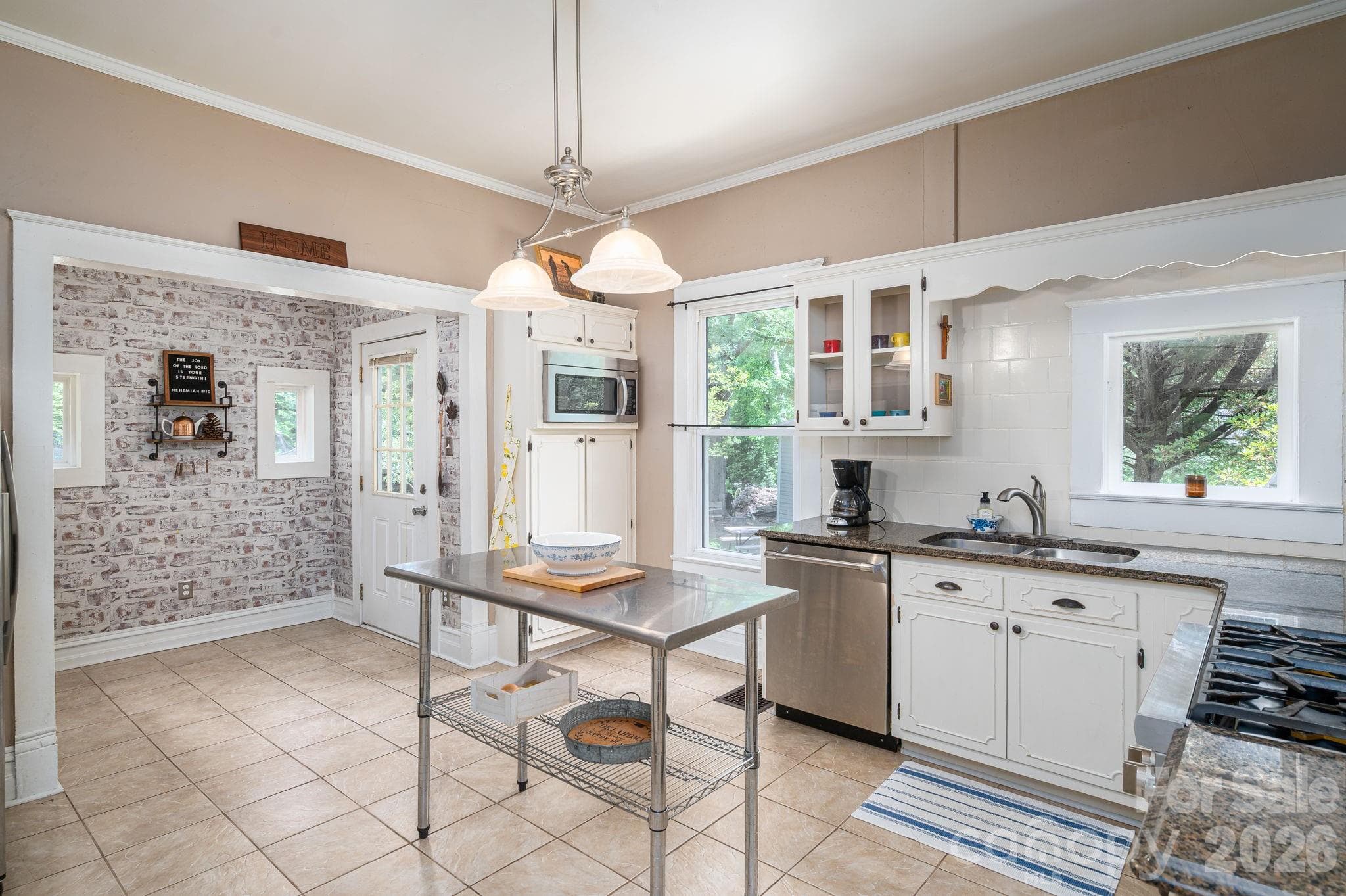 Single Family Residence at 306 W Old Post Road, Cherryville, photo 13 of 44