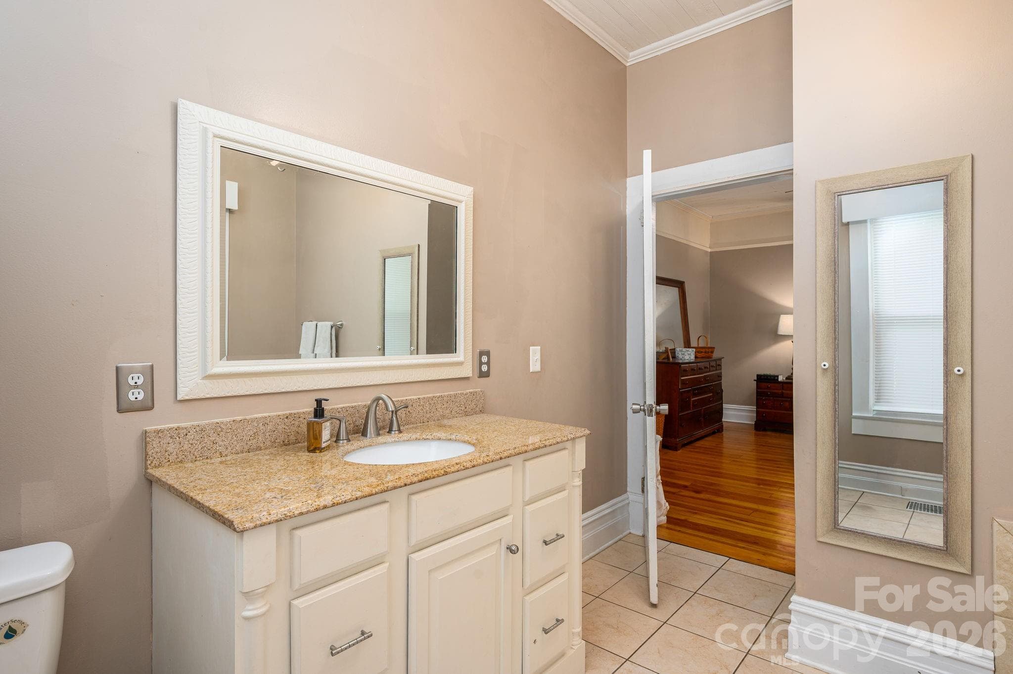 Single Family Residence at 306 W Old Post Road, Cherryville, photo 19 of 44