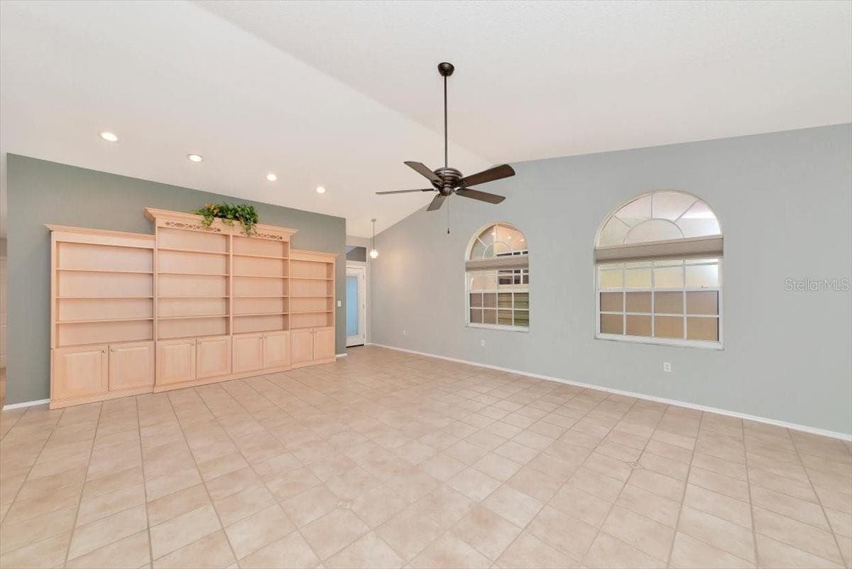 Single Family Residence at 4734 RAINTREE STREET CIR E, BRADENTON, photo 9 of 56