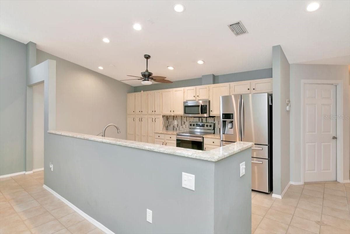 Single Family Residence at 4734 RAINTREE STREET CIR E, BRADENTON, photo 14 of 56