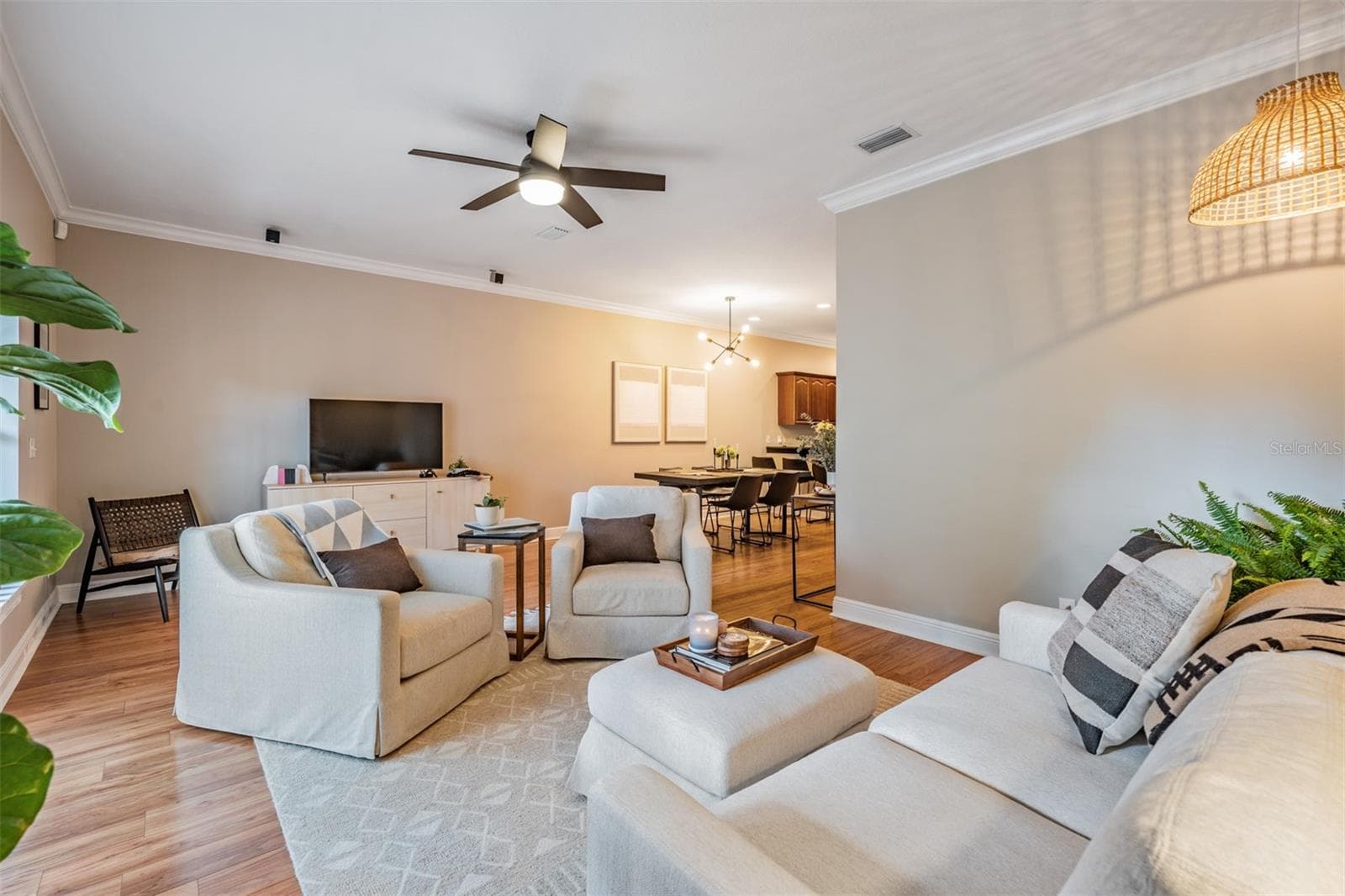 Townhouse at 415 BARCELONA DR, ST PETERSBURG, photo 6 of 38