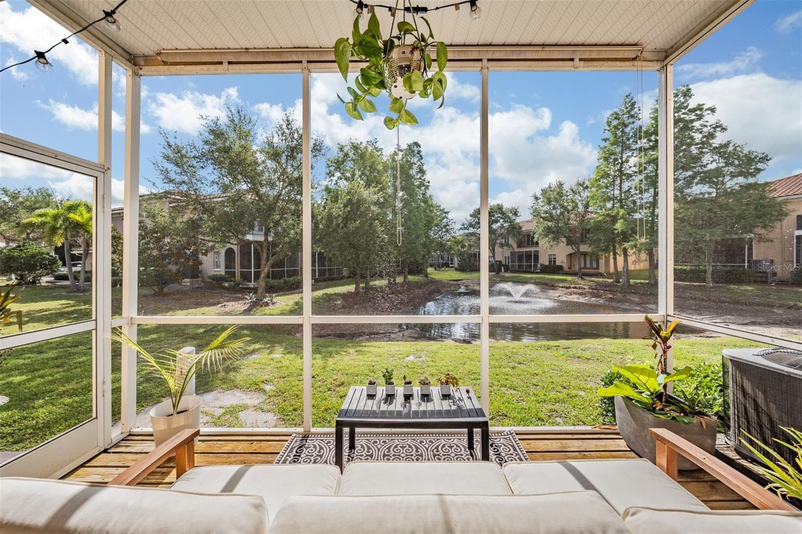 Townhouse at 415 BARCELONA DR, ST PETERSBURG, photo 31 of 38