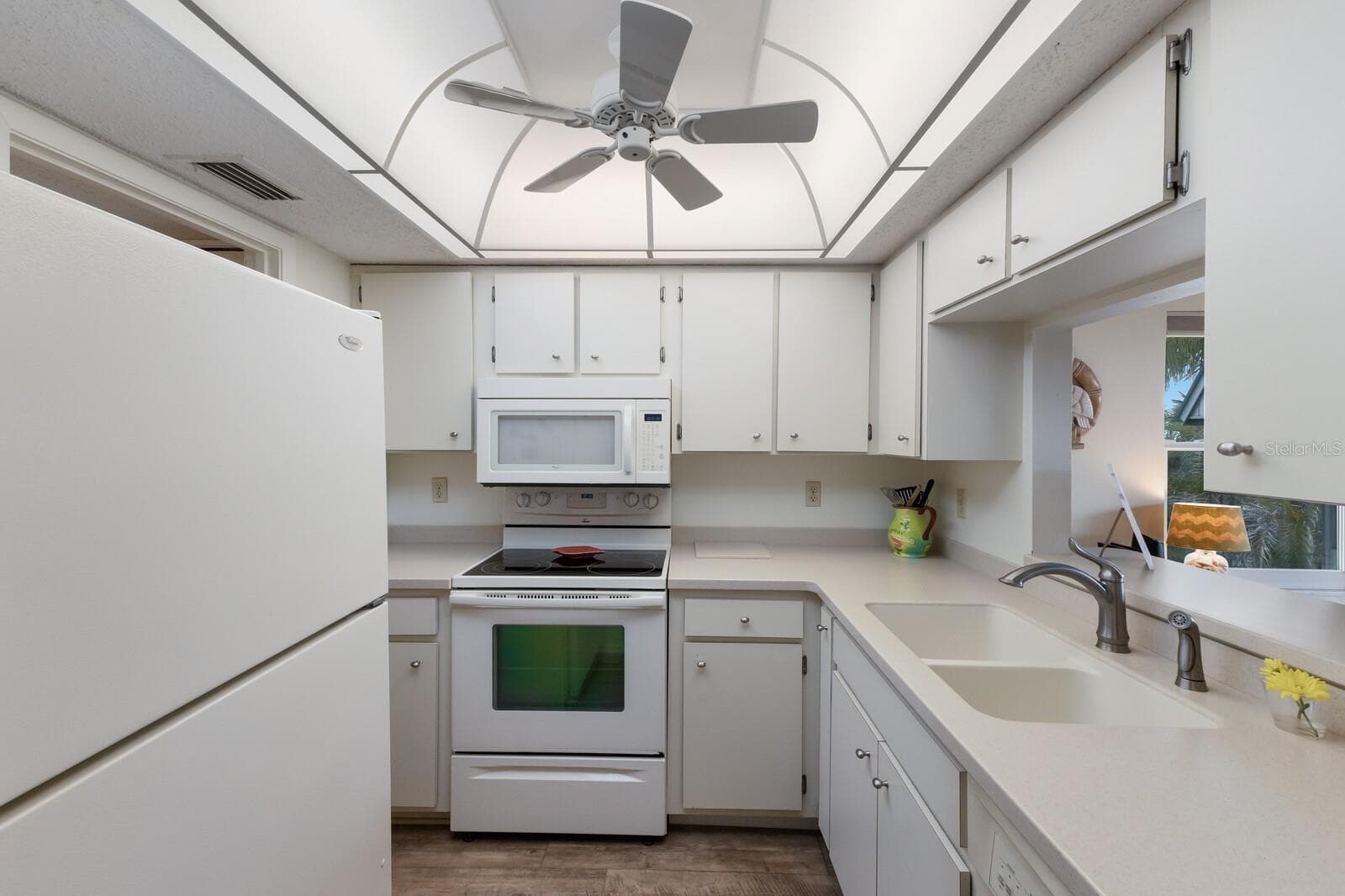Condominium at 205 HIGHLAND AVE #2, BRADENTON BEACH, photo 13 of 43