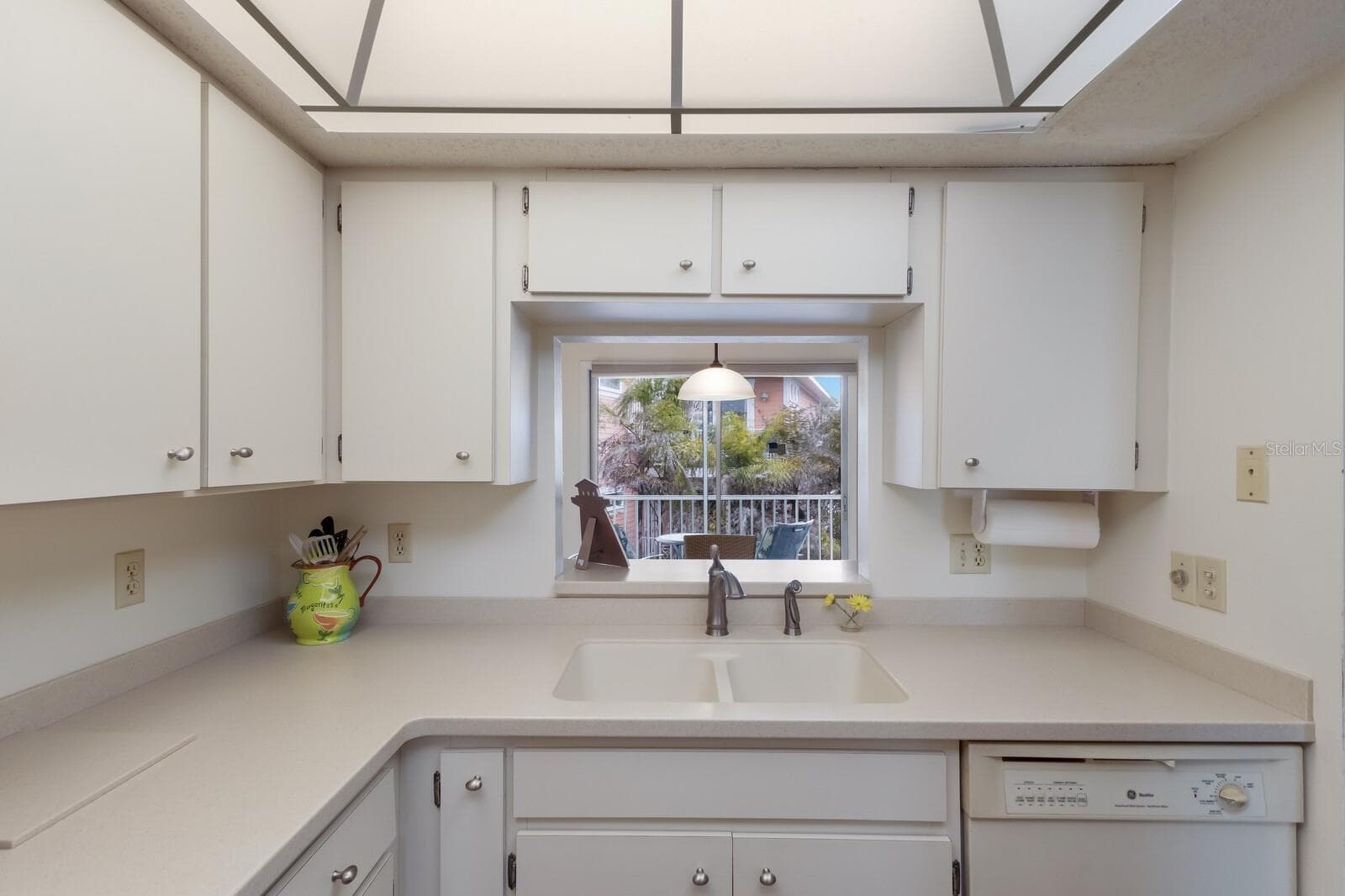 Condominium at 205 HIGHLAND AVE #2, BRADENTON BEACH, photo 15 of 43