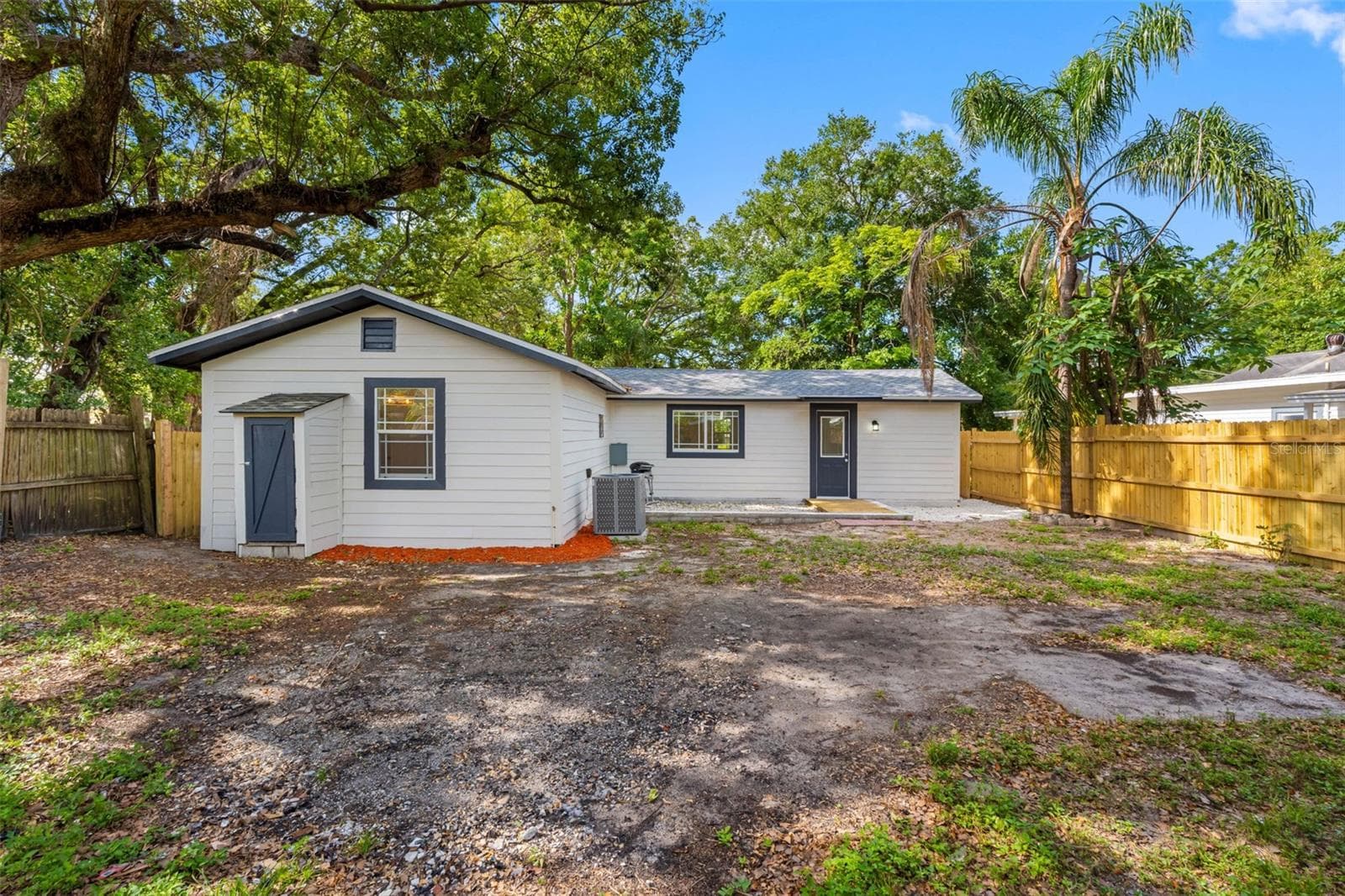 Single Family Residence at 1208 E CHILKOOT AVE, TAMPA, photo 31 of 32