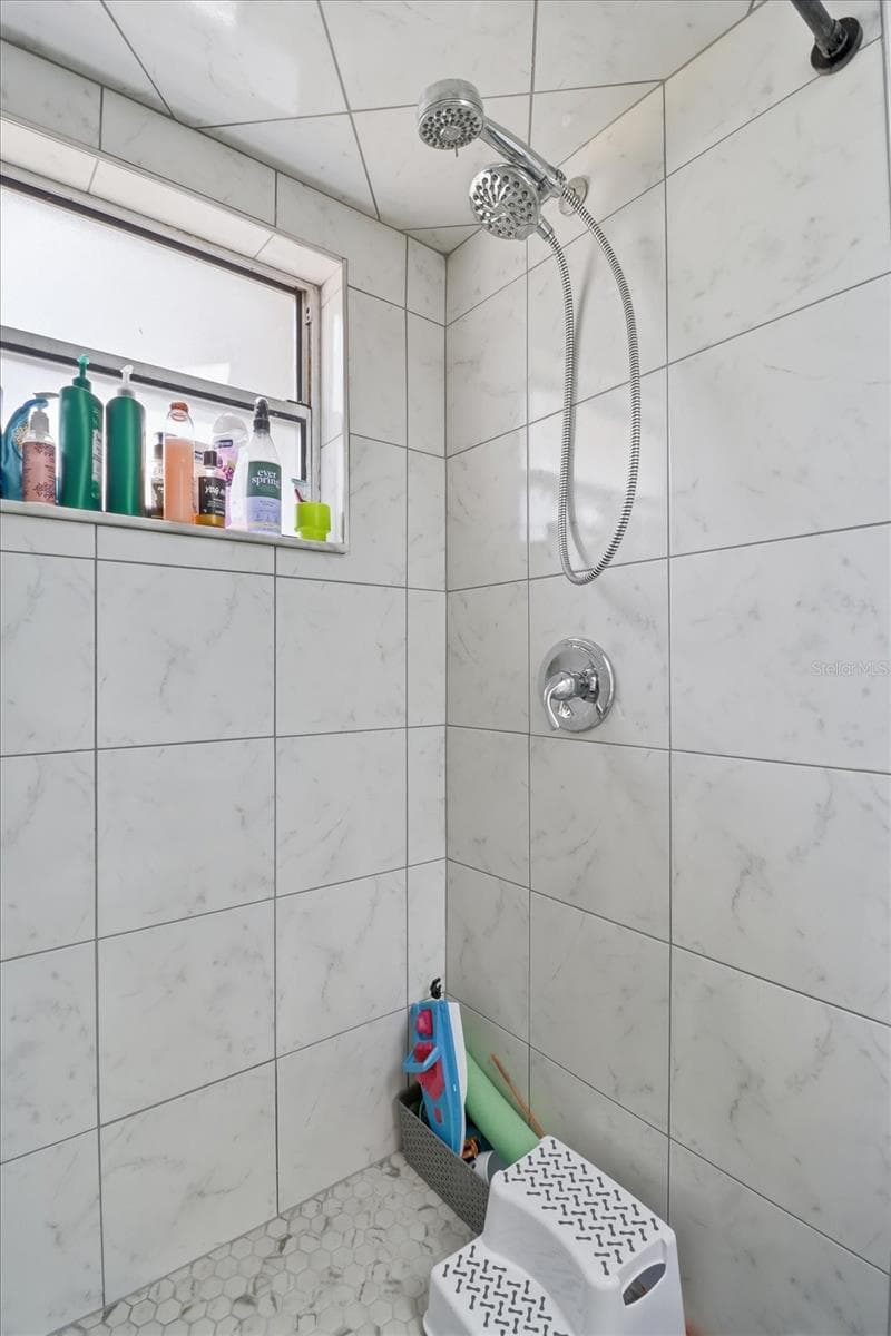 Single Family Residence at 3721 N GOLDENCUP TER, BEVERLY HILLS, photo 24 of 40