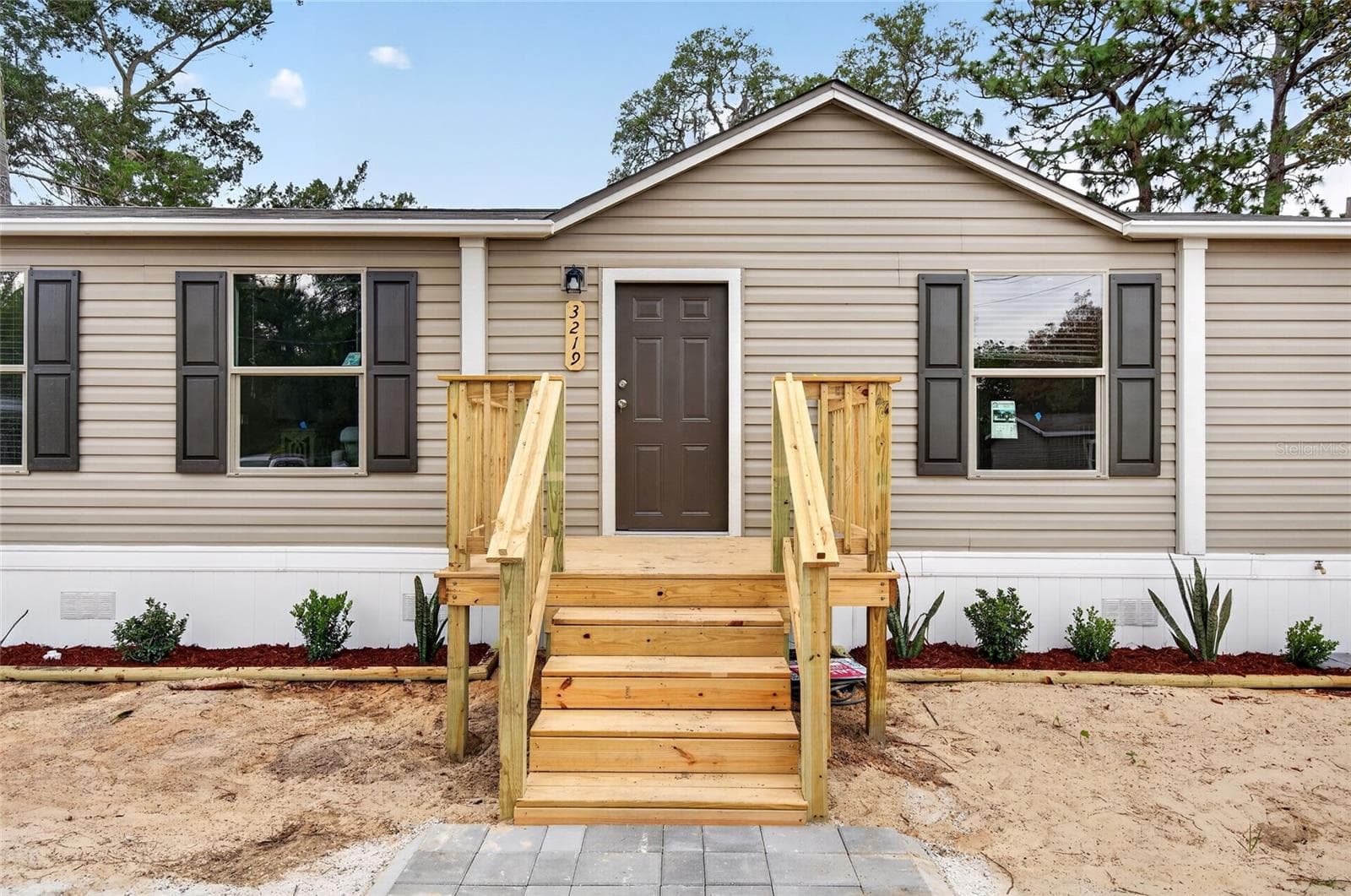 Manufactured Home at 3219 WELSH ST, SPRING HILL, photo 2 of 28