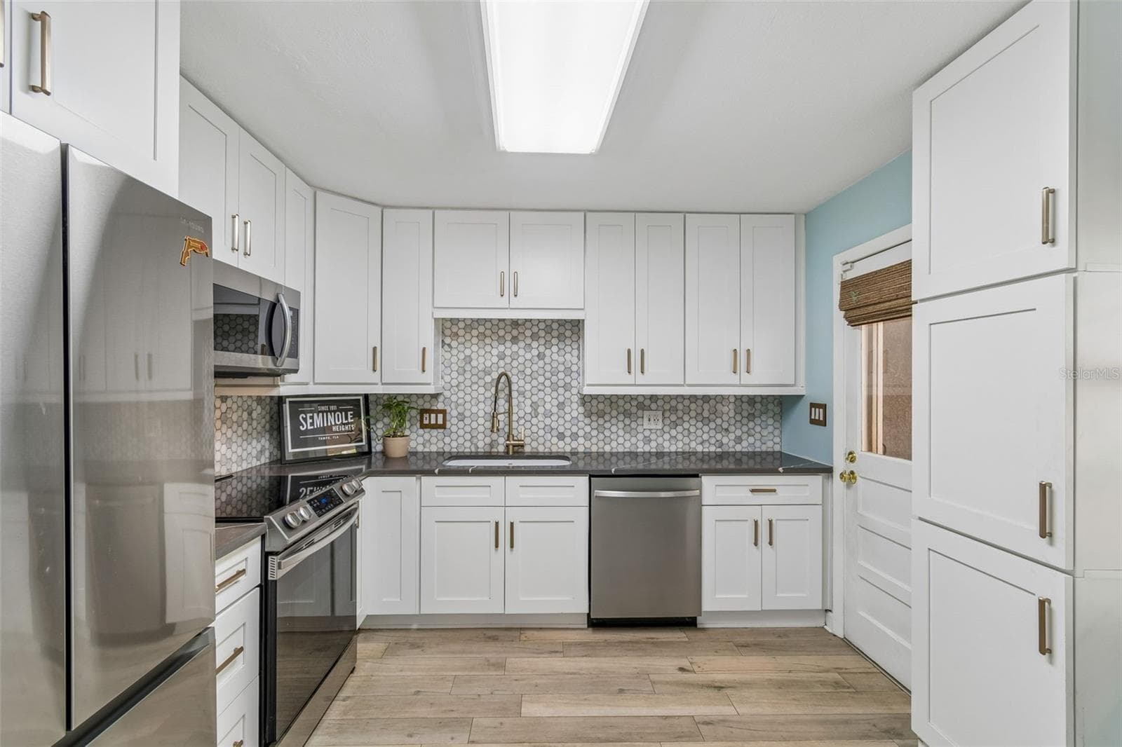 Single Family Residence at 1304 E KNOLLWOOD ST, TAMPA, photo 13 of 30