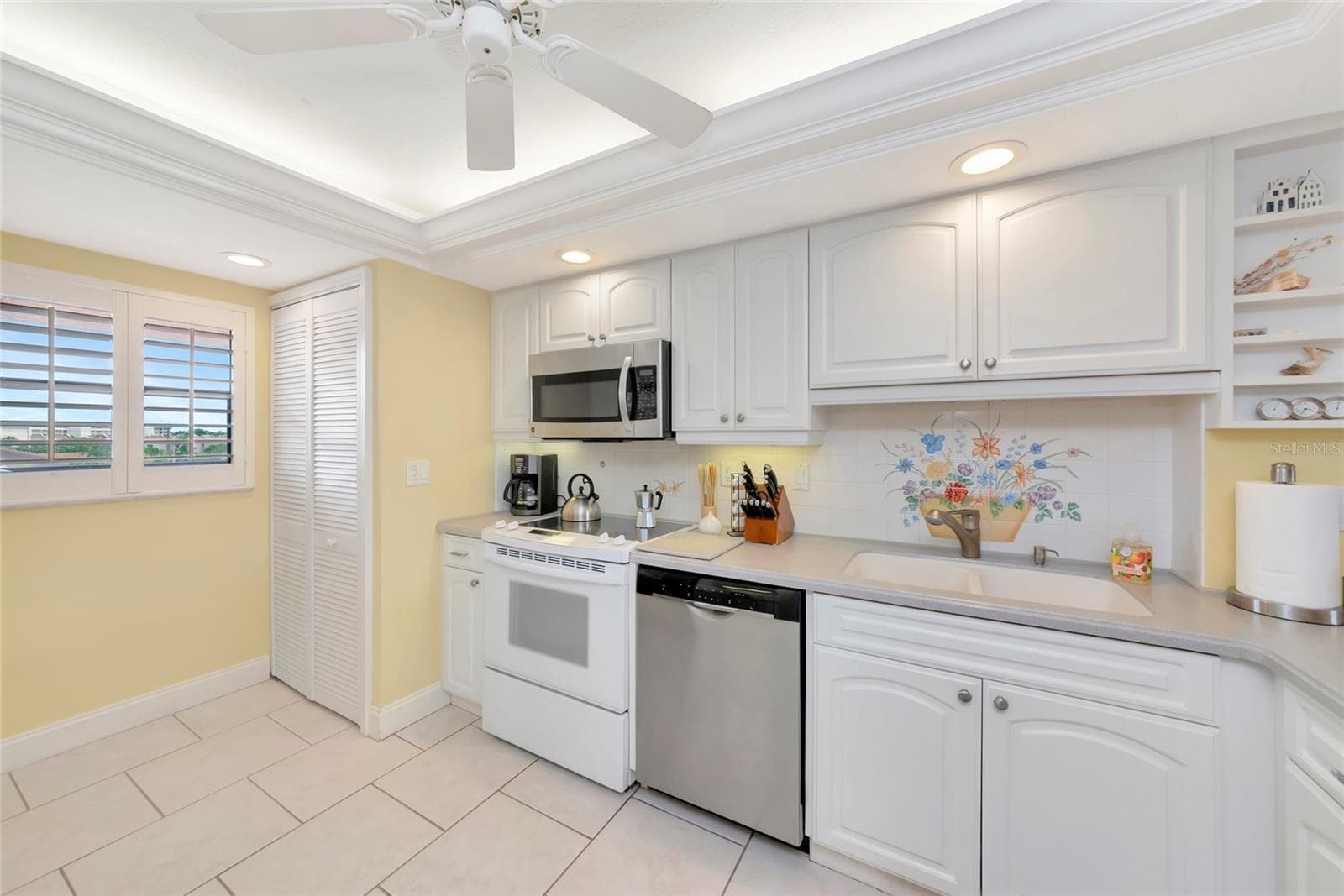 Condominium at 6480 MIDNIGHT PASS RD #503, SARASOTA, photo 10 of 61