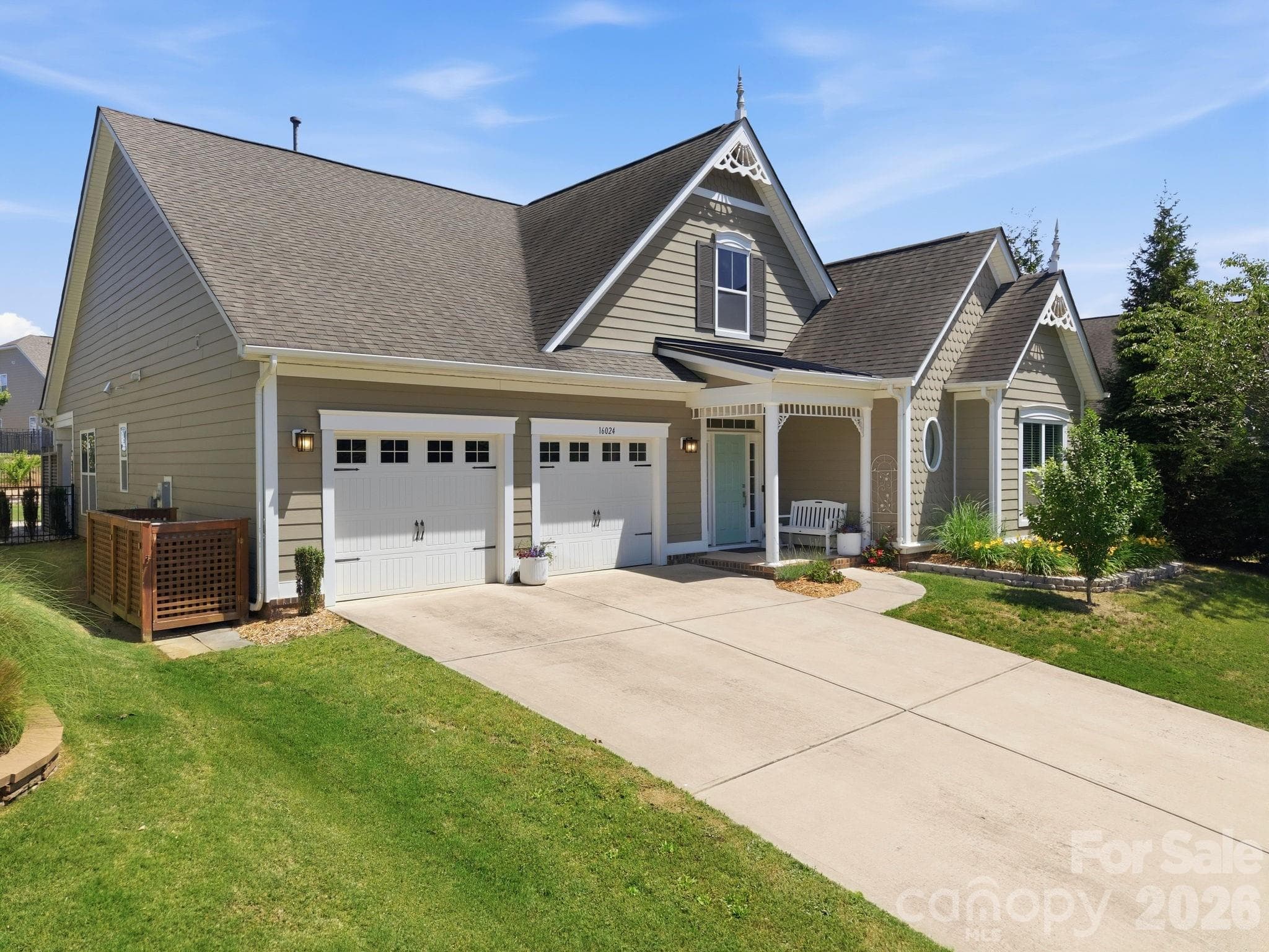 Single Family Residence at Huntersville, photo 4 of 44
