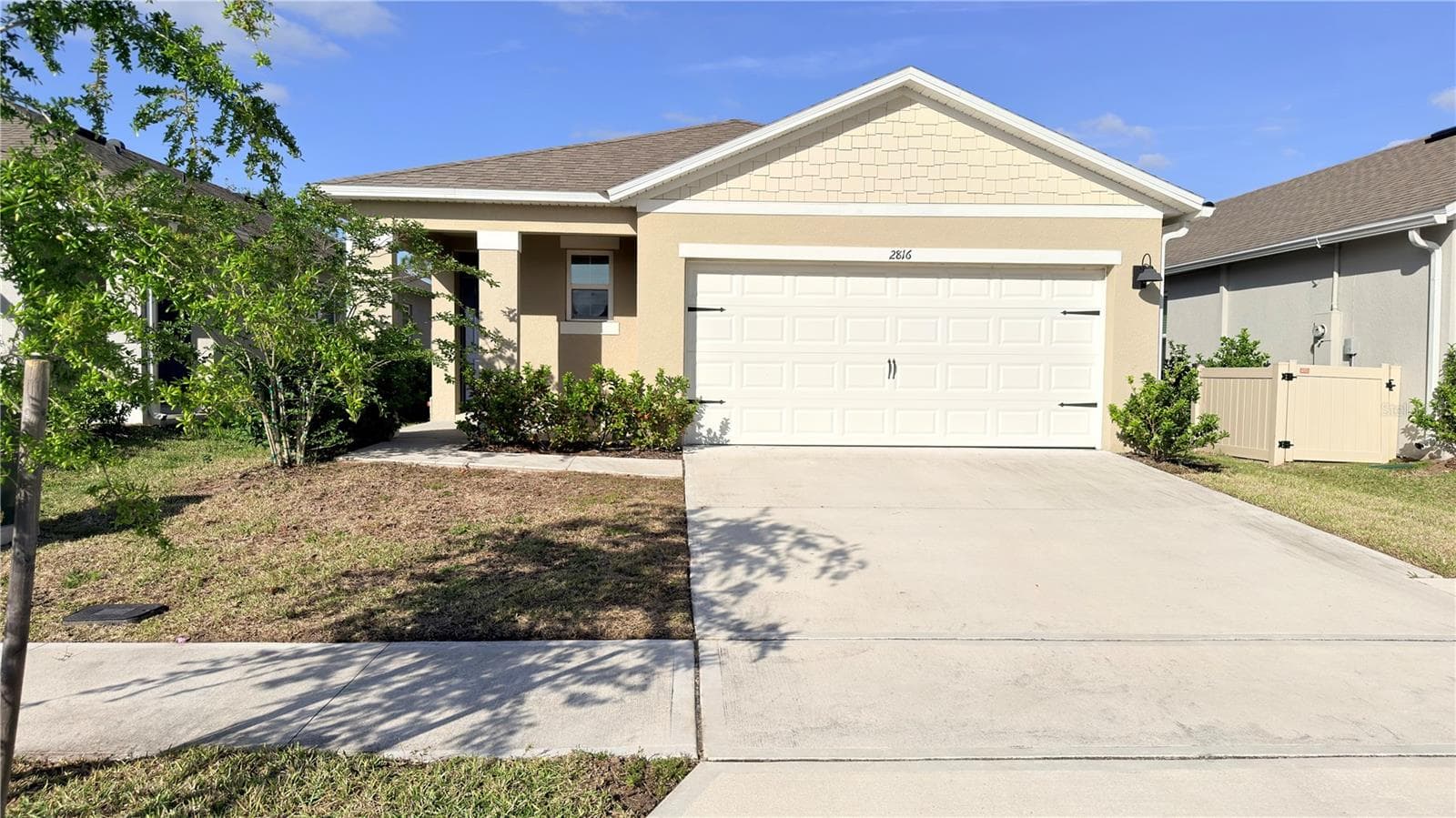 2816 SWOOPING SPARROW DR