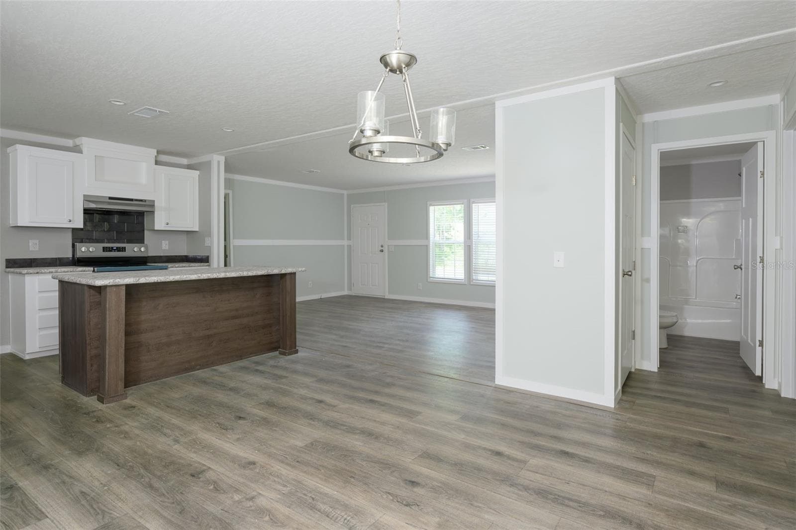 Manufactured Home at 374 SISCO RD, POMONA PARK, photo 12 of 40