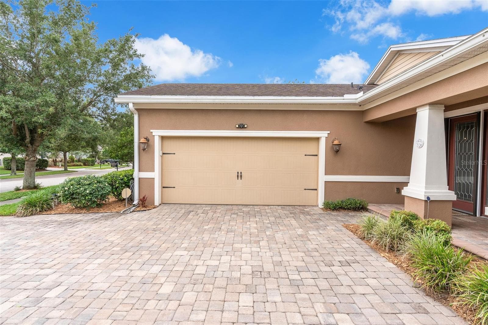 Single Family Residence at 903 VICTORIA HILLS DR S, DELAND, photo 2 of 31
