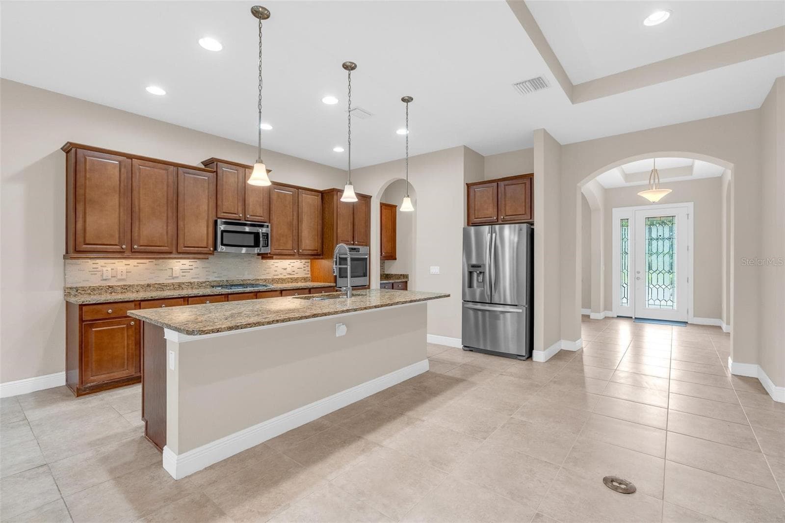 Single Family Residence at 903 VICTORIA HILLS DR S, DELAND, photo 5 of 31