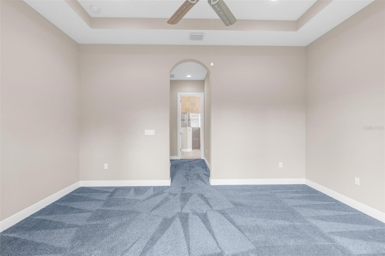 PRIMARY BEDROOM WITH ON SUITE BATHROOM - 903 VICTORIA HILLS DR S, DELAND