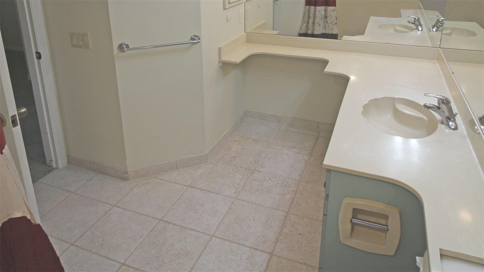 Villa at 704 MORAY DR, INVERNESS, photo 34 of 40