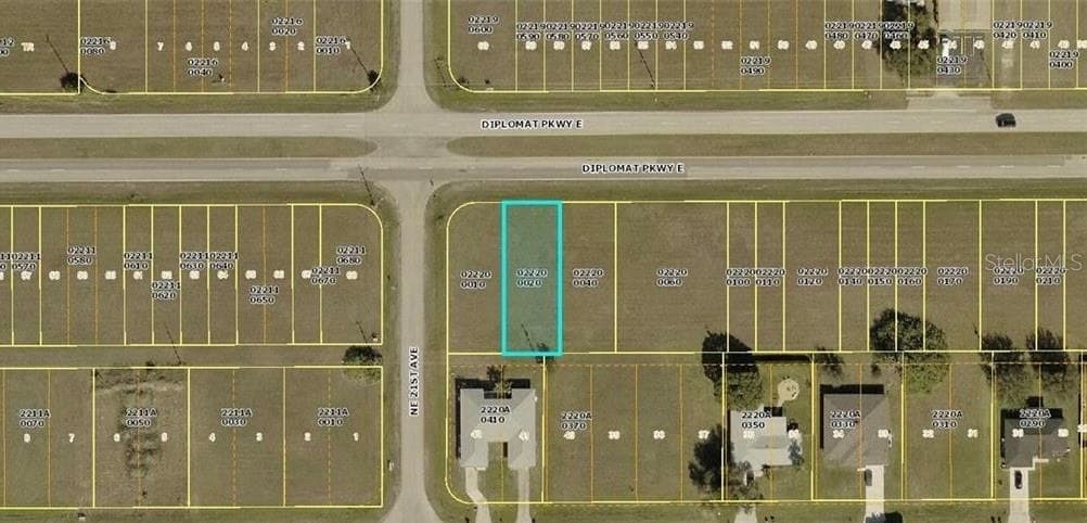 2104 DIPLOMAT PKWY E