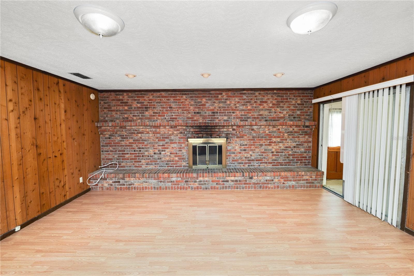 Single Family Residence at 760 MANOR DR, BARTOW, photo 10 of 33