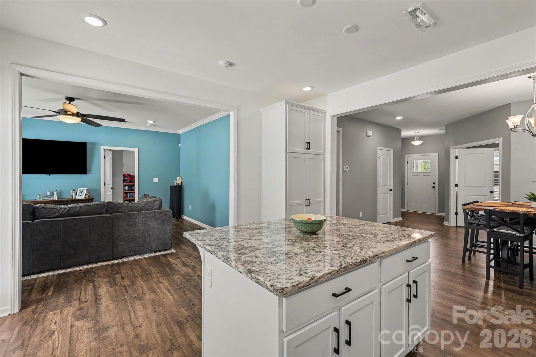 Single Family Residence at 390 Gray Wolf Street, China Grove, photo 9 of 26