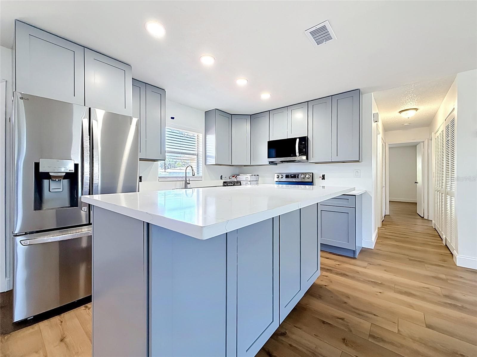 Condominium at 2188 CORINNE CT S #A, ST PETERSBURG, photo 8 of 40