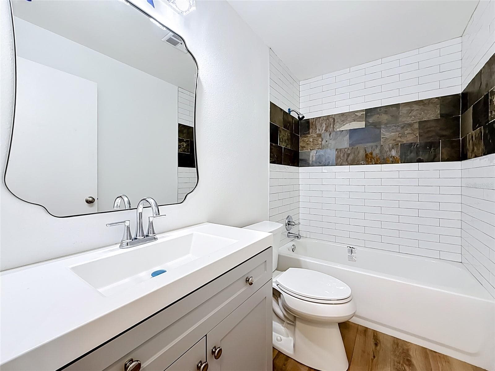 Condominium at 2188 CORINNE CT S #A, ST PETERSBURG, photo 16 of 40