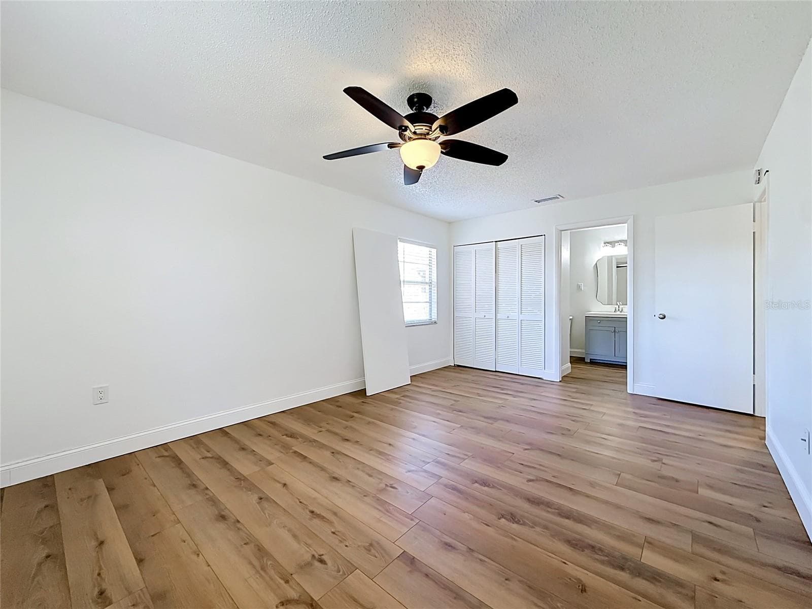 Condominium at 2188 CORINNE CT S #A, ST PETERSBURG, photo 21 of 40