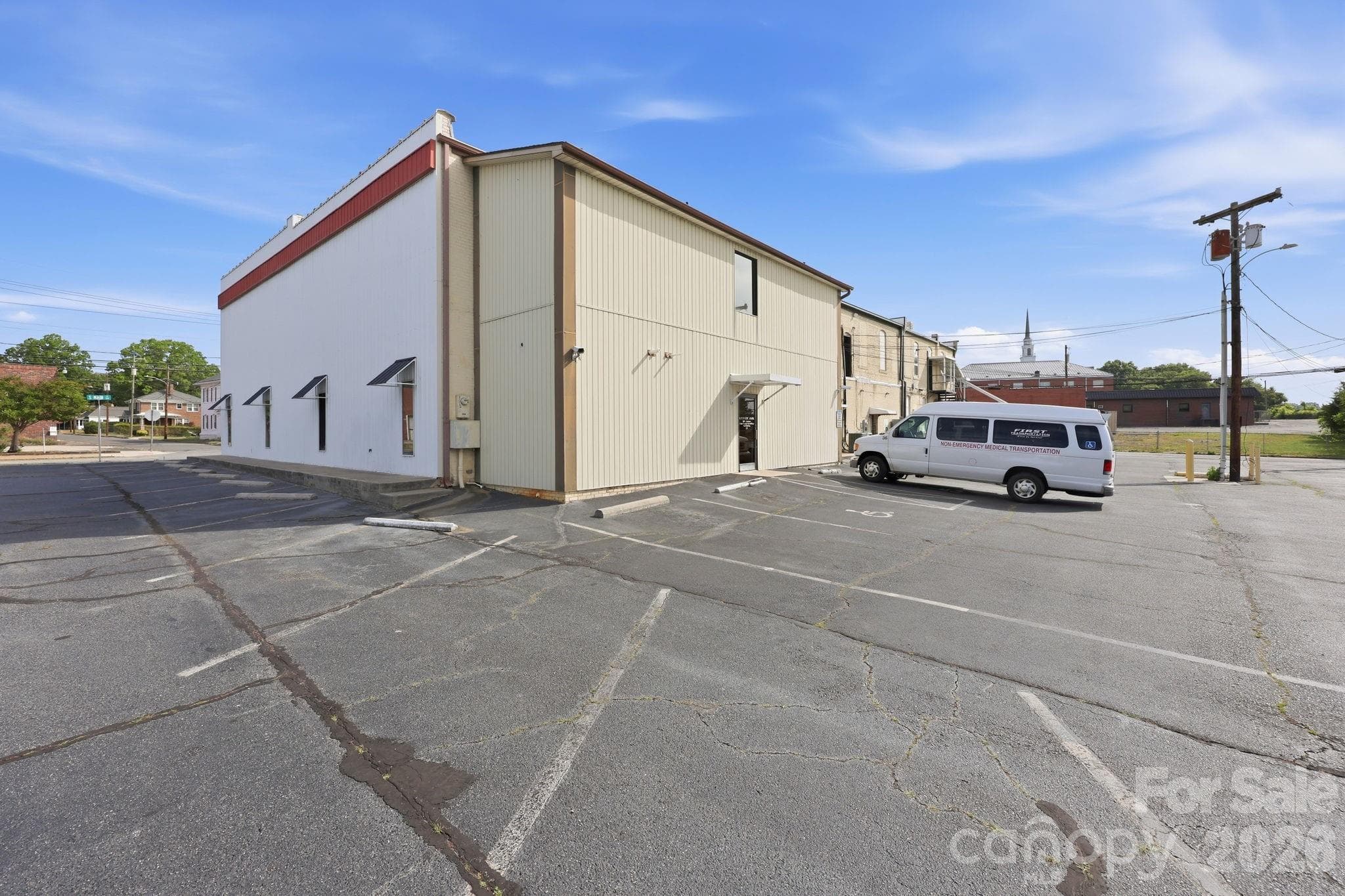 Back of 909 S. Main St and parking. - 909 S Main Street, Salisbury