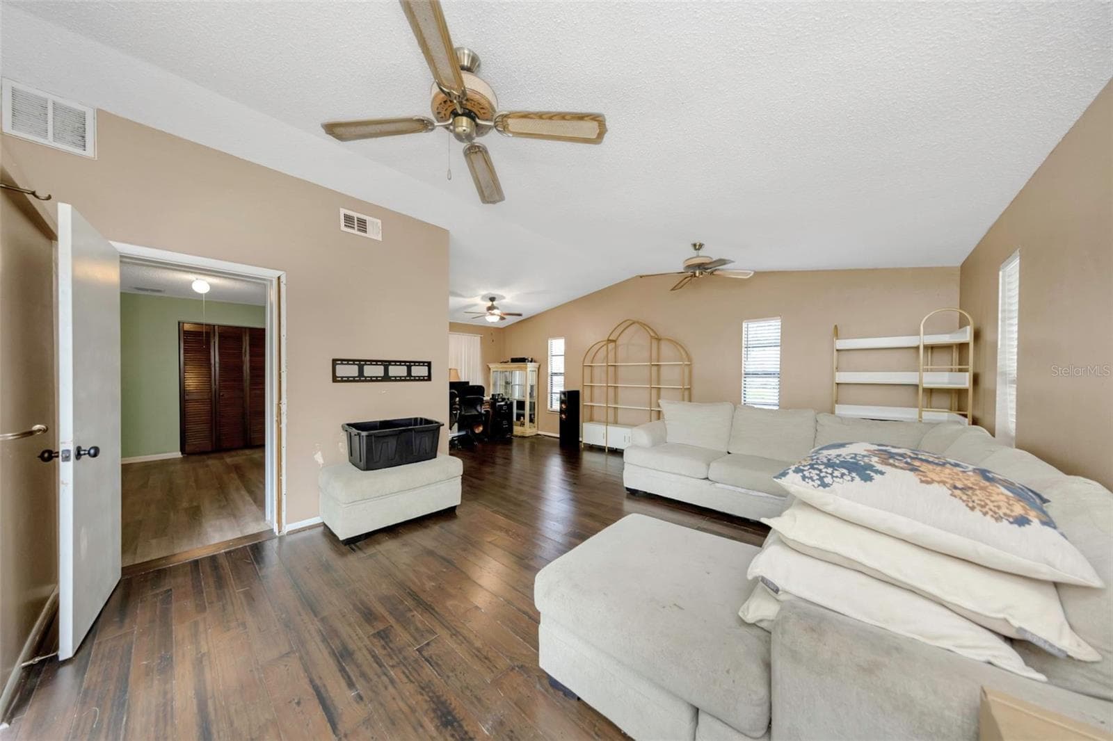 Master Bedroom - Reverse View - 17704 RIVENDEL RD, LUTZ