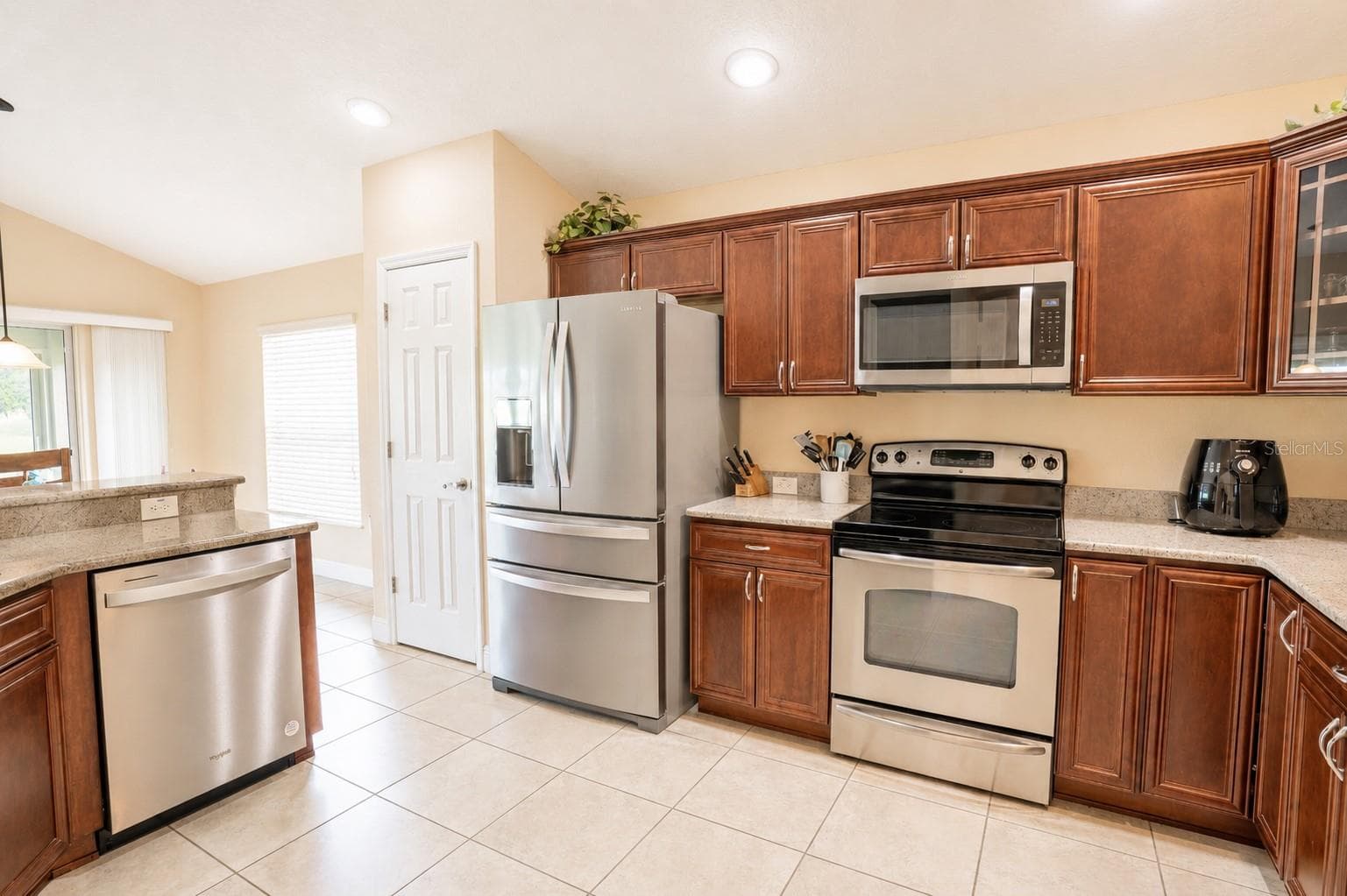 Single Family Residence at 2696 MIDLAND TER, THE VILLAGES, photo 23 of 42