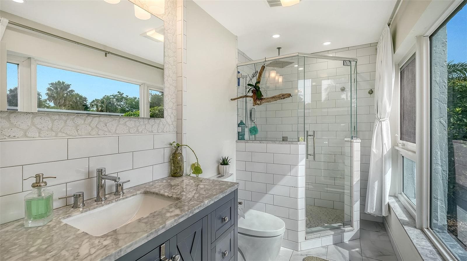 Condominium at 1100 IMPERIAL DR #108, SARASOTA, photo 16 of 36