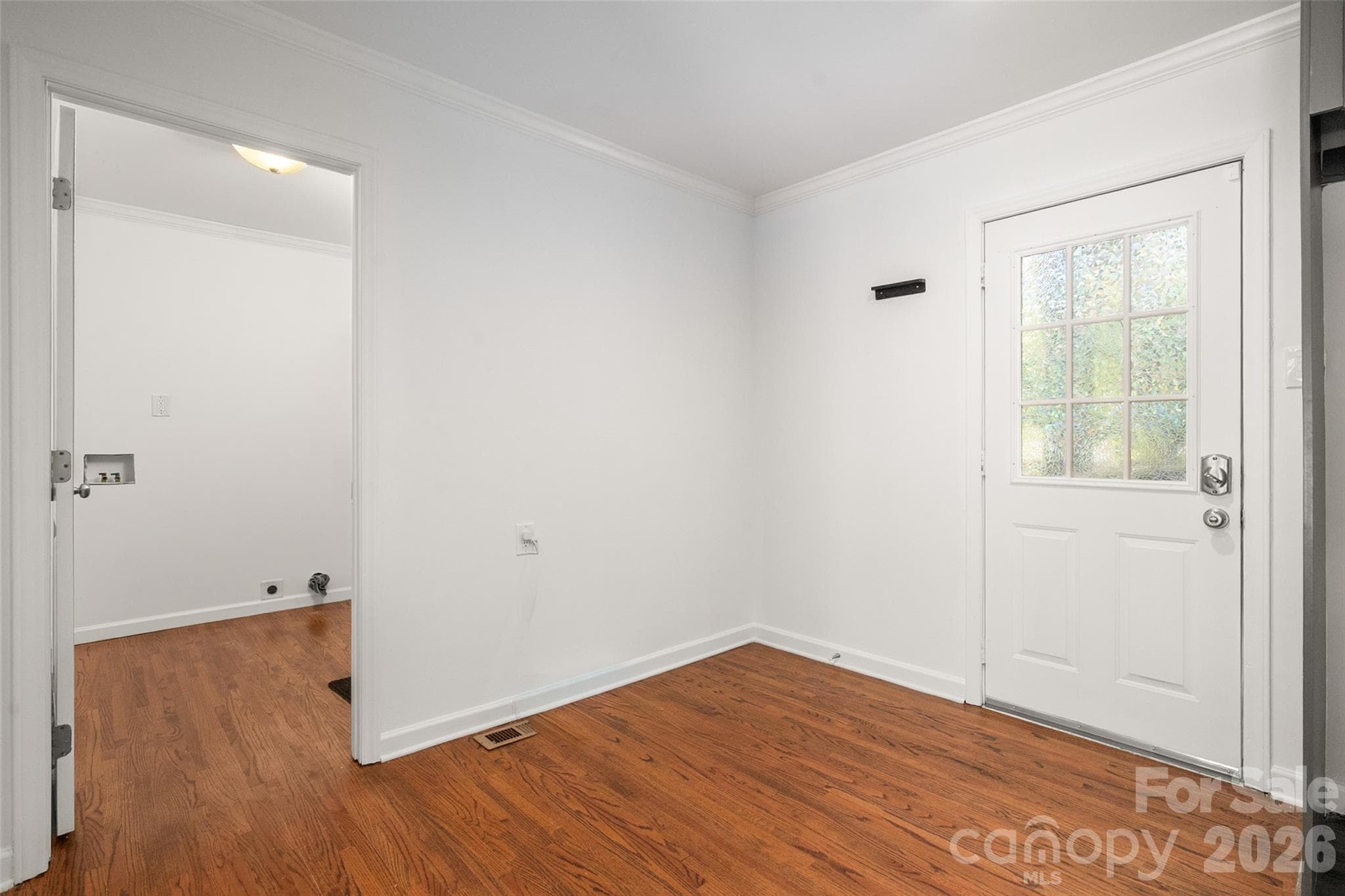 Laundry Room with storage and nook for kitchen table - 4300 Dowling Drive, Charlotte