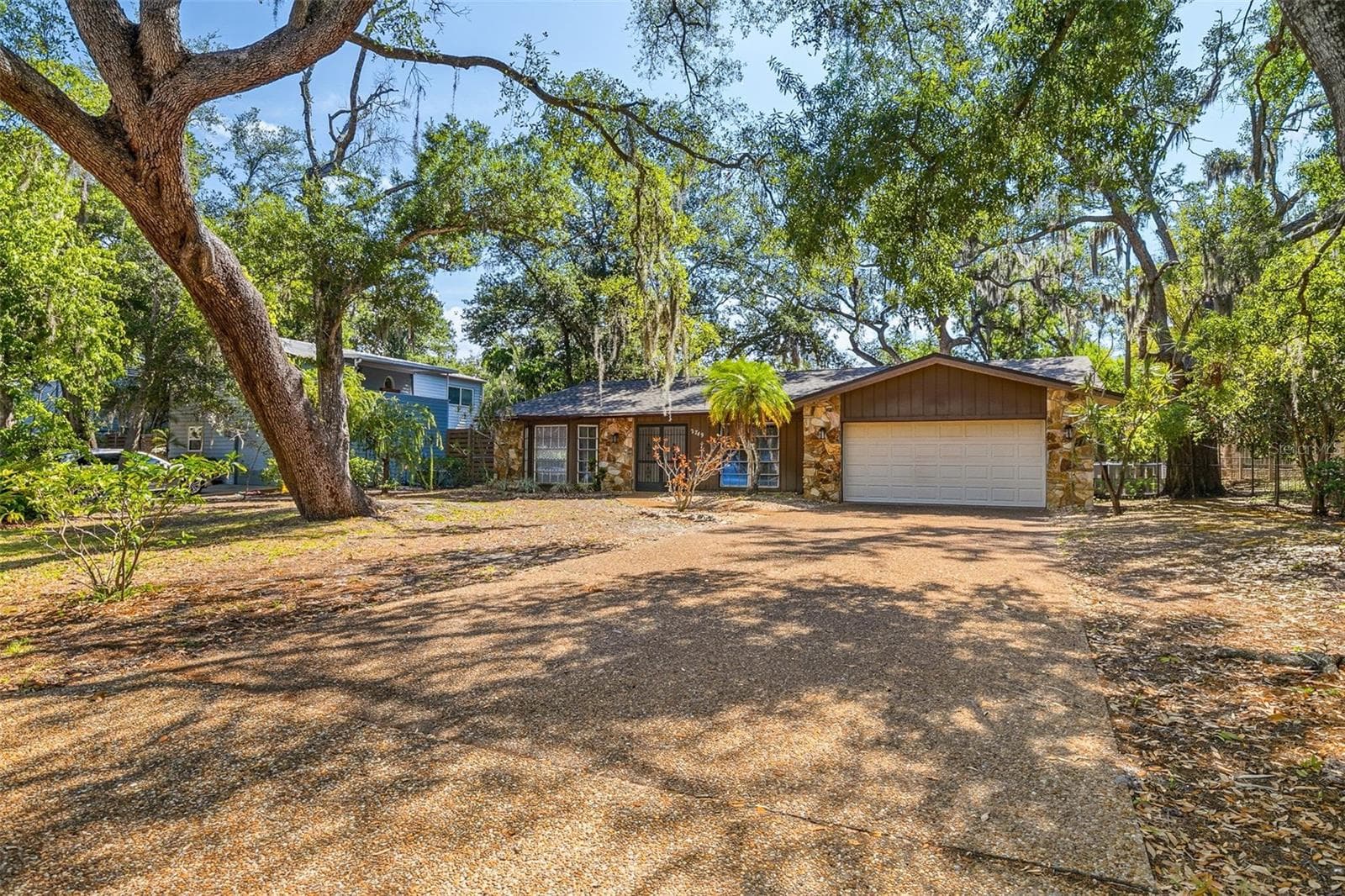 Single Family Residence at 2749 GREENDALE DR, SARASOTA, photo 2 of 45