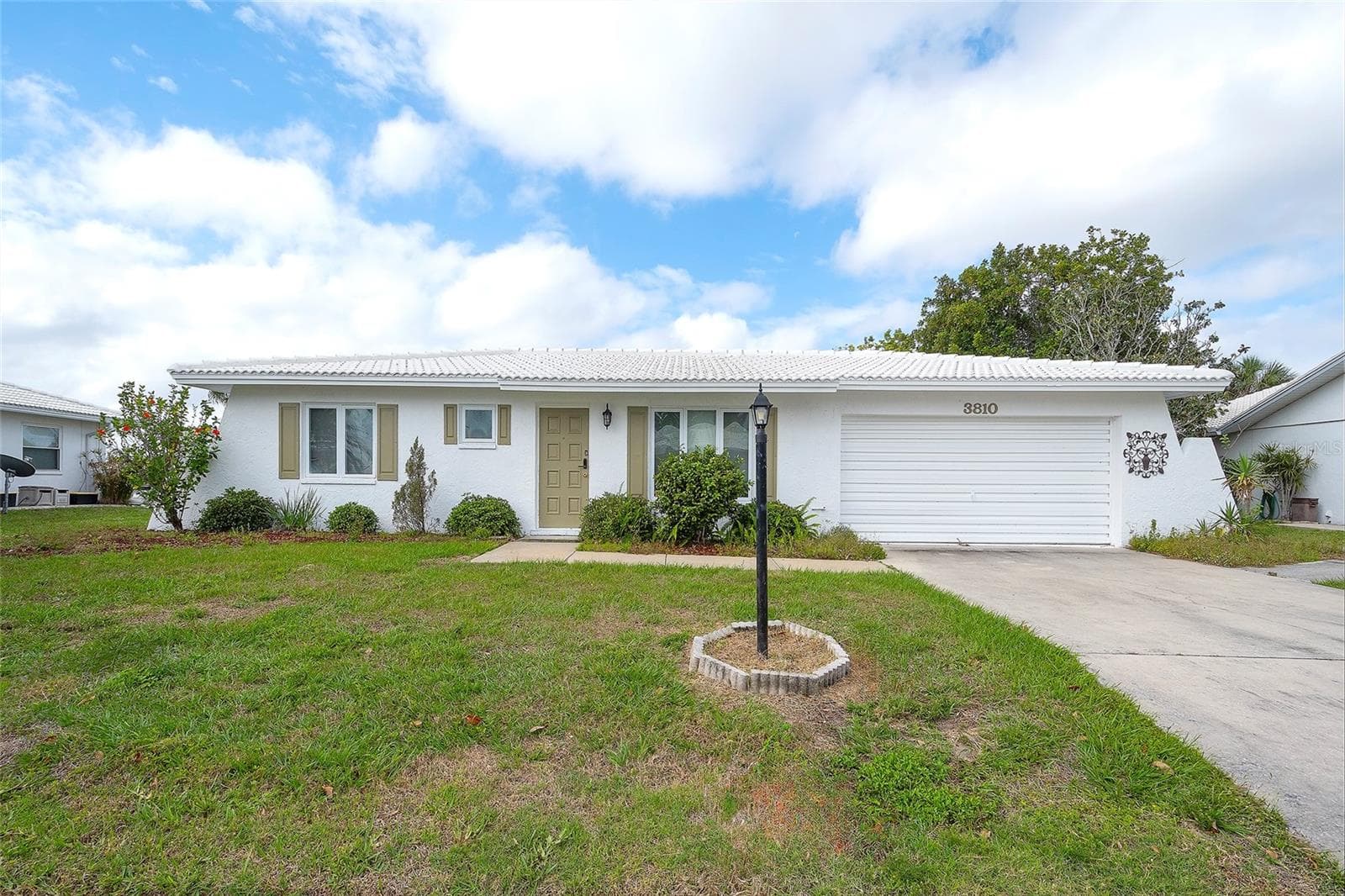 Single Family Residence at 3810 JOYCE DR, BRADENTON, photo 3 of 28
