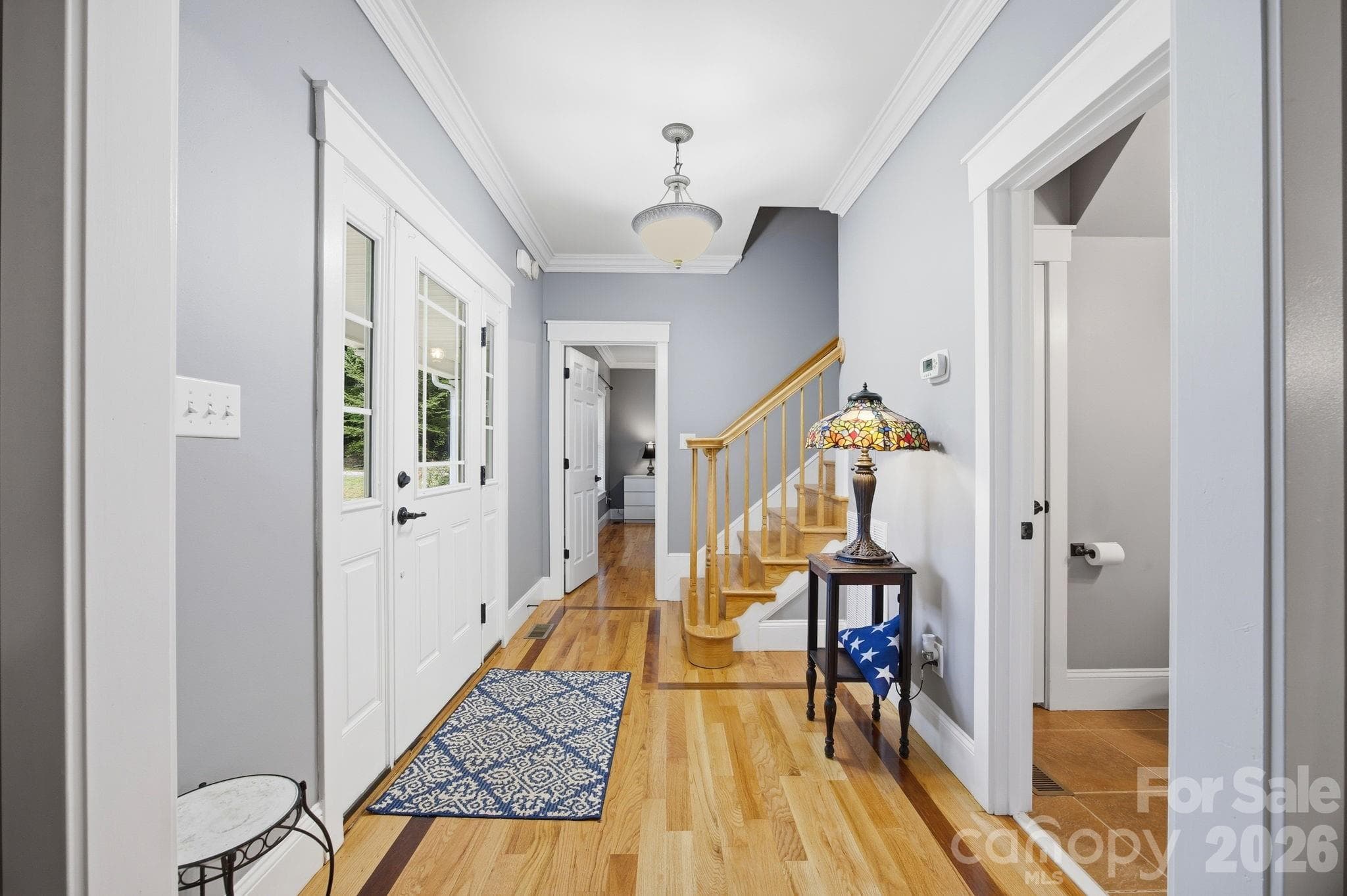 Entry way - Salisbury