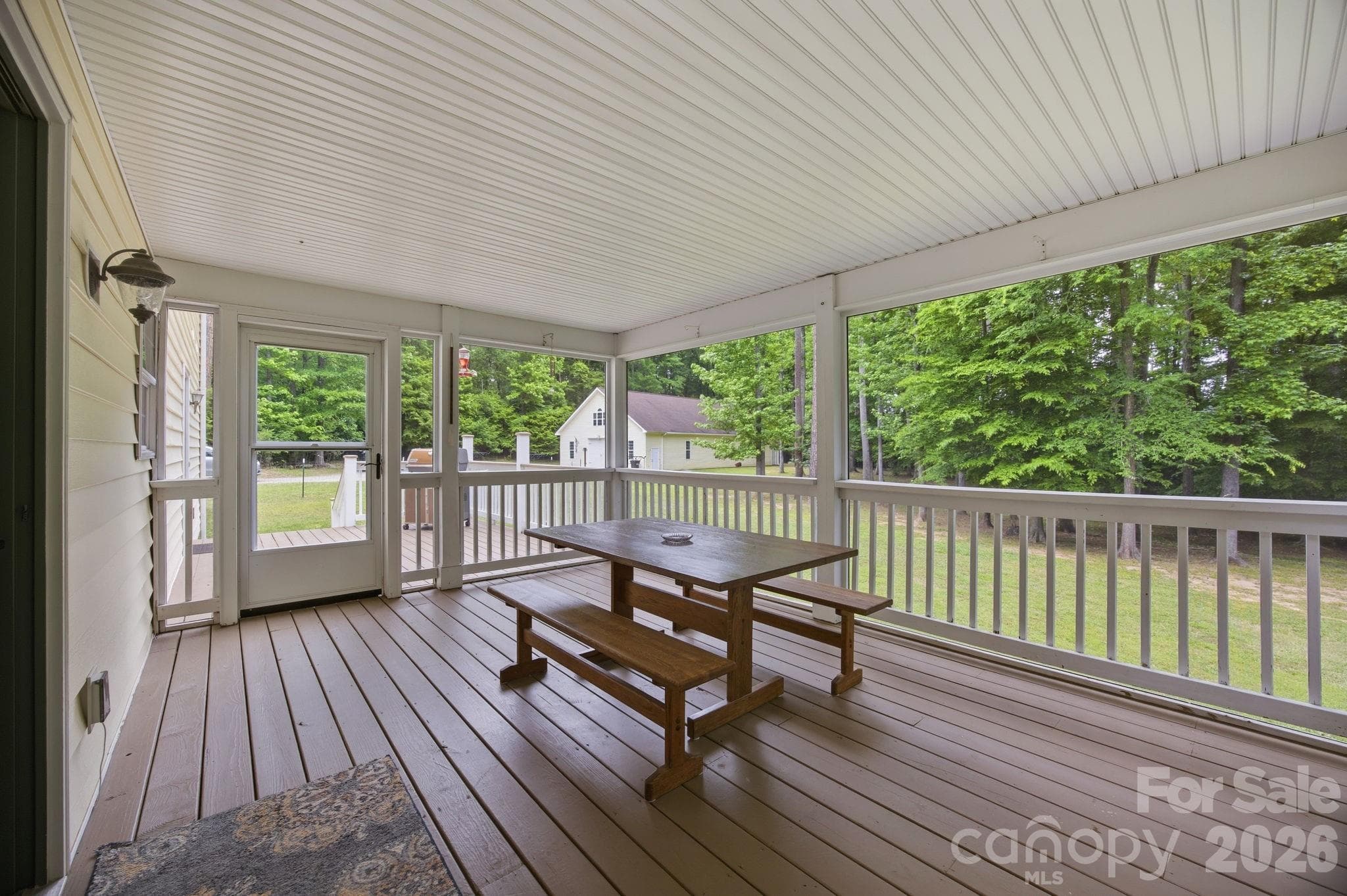 Screened in Back Porch - Salisbury