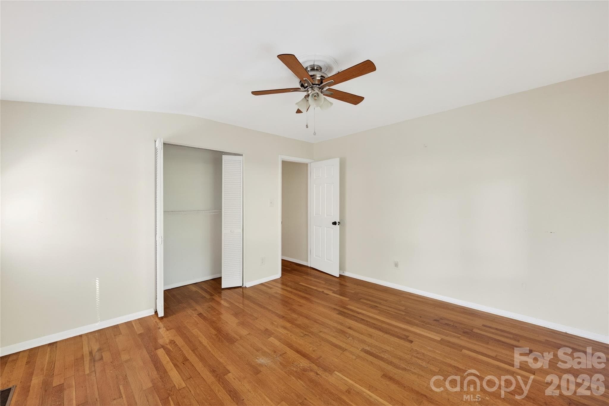 Single Family Residence at 501 Kenlough Drive, Charlotte, photo 23 of 46