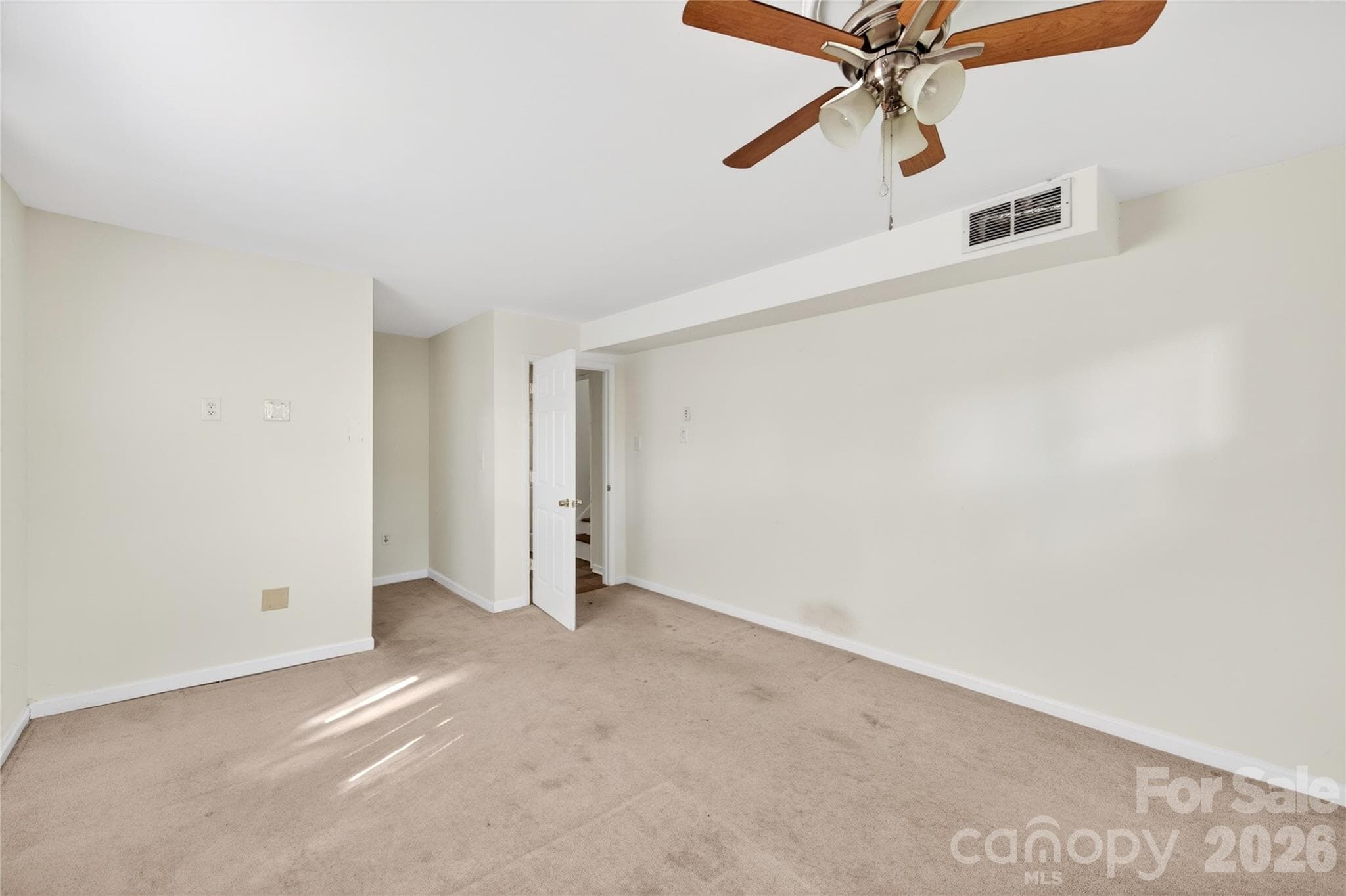 Single Family Residence at 501 Kenlough Drive, Charlotte, photo 38 of 46