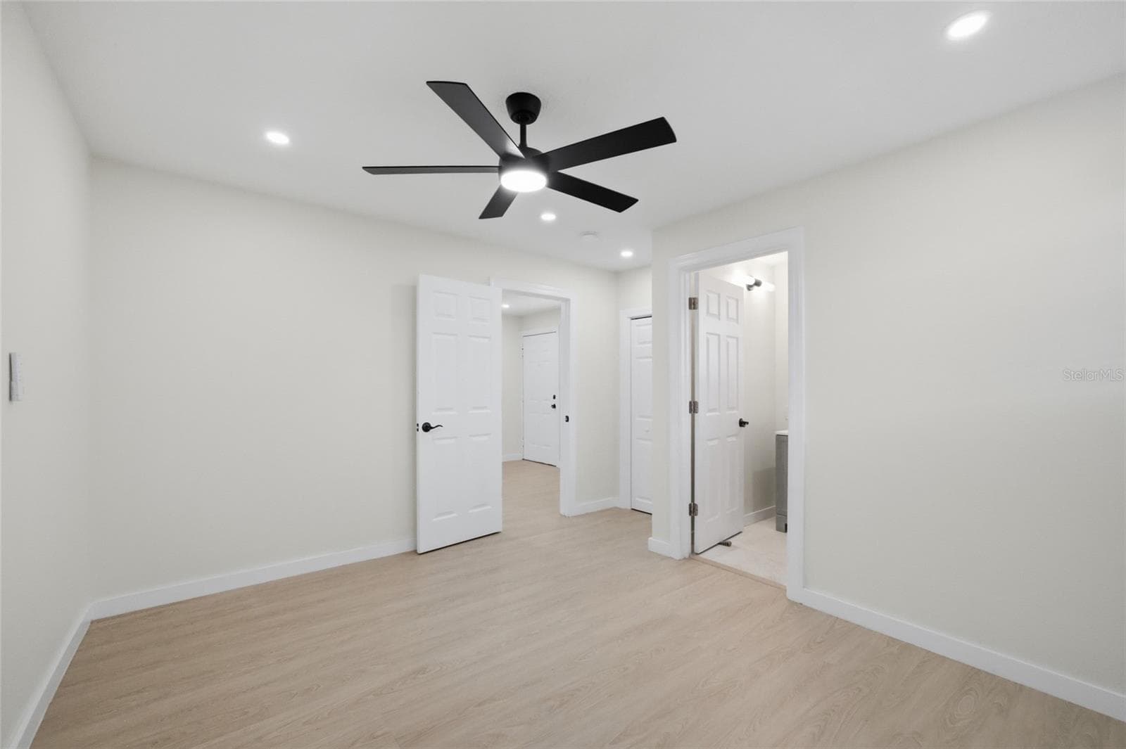 Single Family Residence at 714 E 137TH AVE, TAMPA, photo 18 of 38