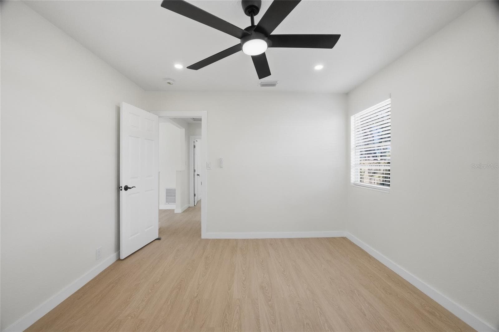 Single Family Residence at 714 E 137TH AVE, TAMPA, photo 23 of 38