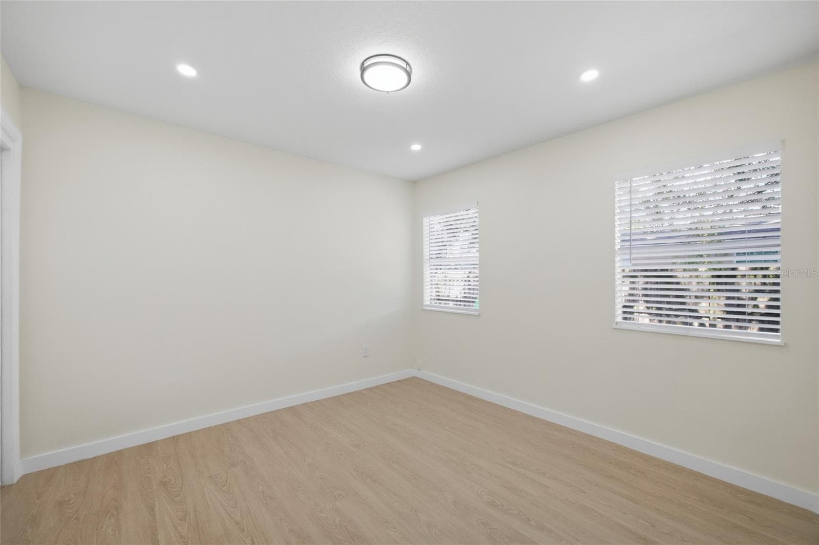 Single Family Residence at 714 E 137TH AVE, TAMPA, photo 24 of 38