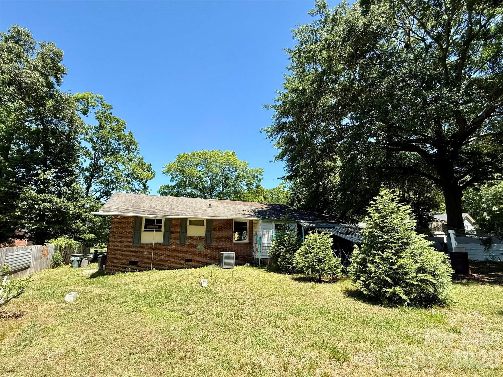 Single Family Residence at 2607 Crescent Lane, Gastonia, photo 14 of 19