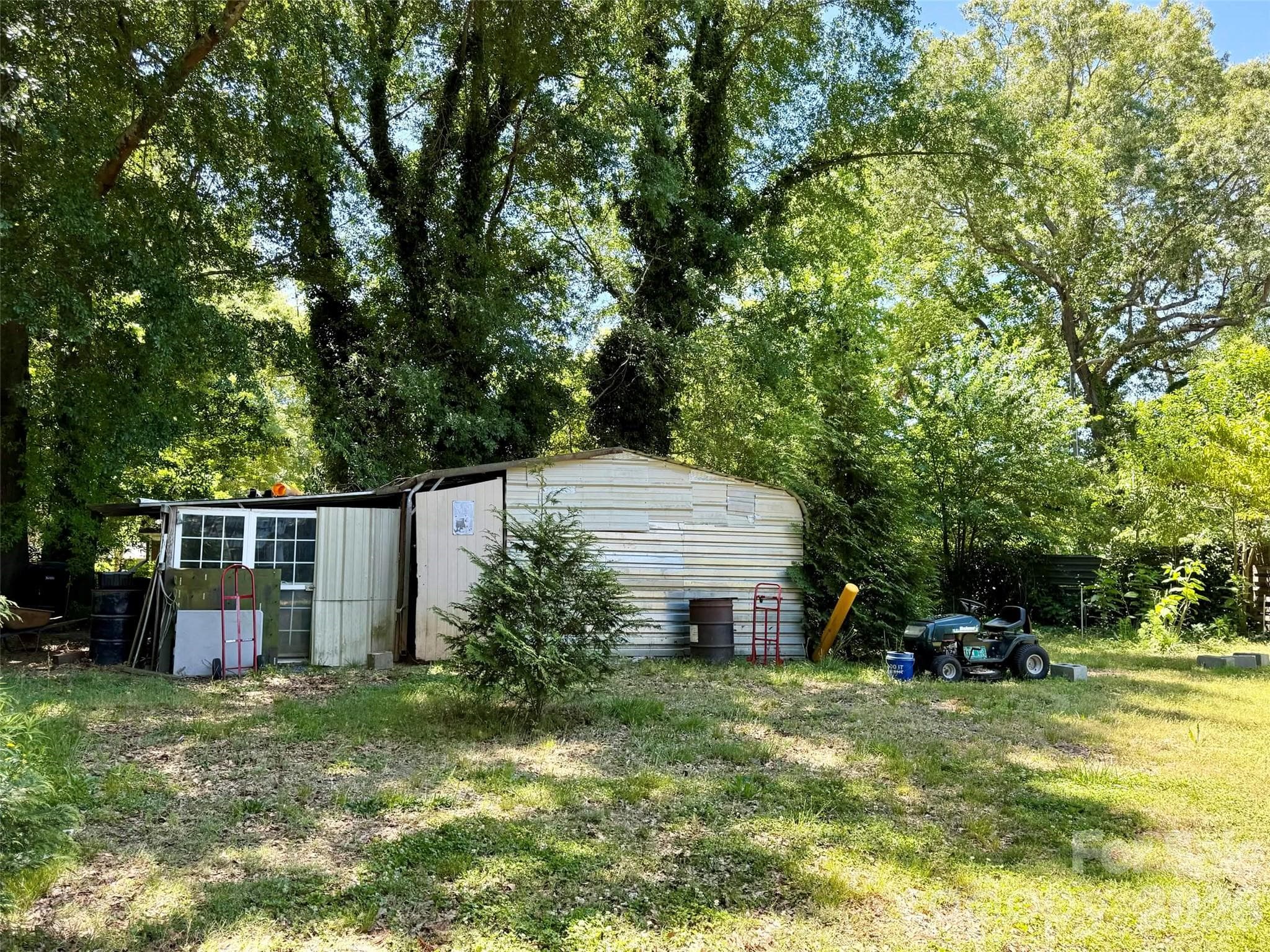 Single Family Residence at 2607 Crescent Lane, Gastonia, photo 16 of 19