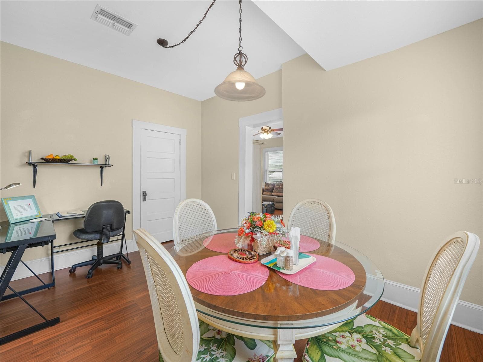 Dining Room Cottage - 221 CITRUS GROVE BLVD S, POLK CITY