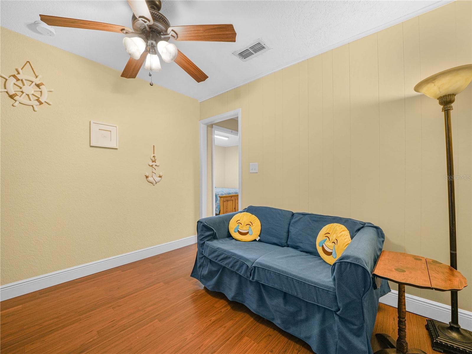 Living Room Cove - 221 CITRUS GROVE BLVD S, POLK CITY