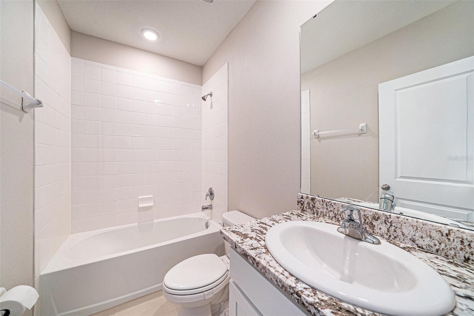 Single Family Residence at 5430 THISTLE FIELD CT, WESLEY CHAPEL, photo 21 of 48