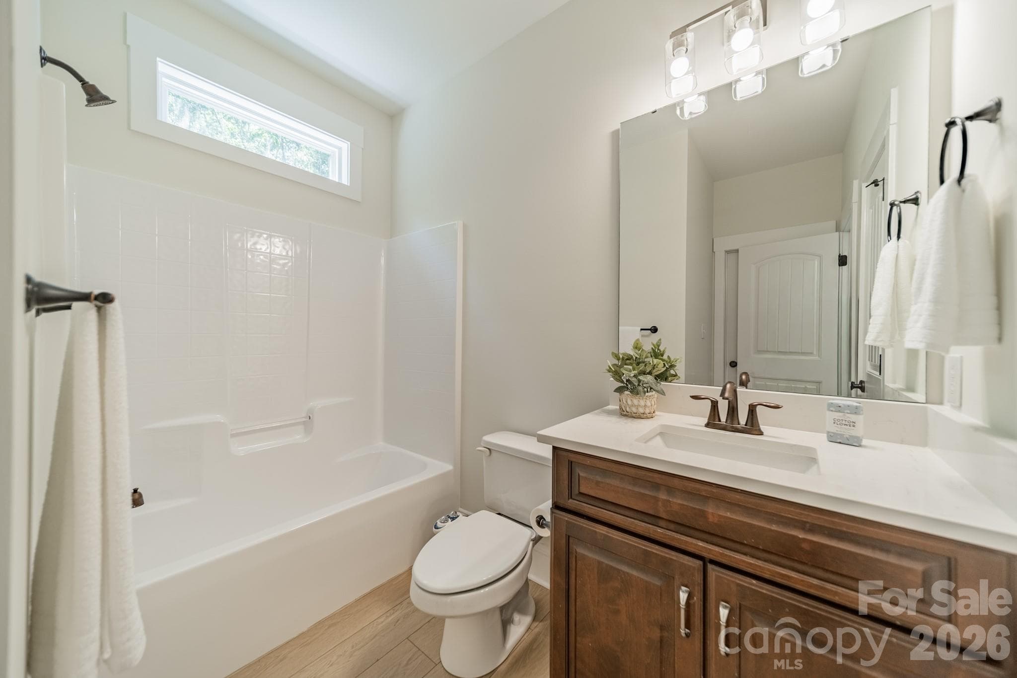 Single Family Residence at 188 Carolina Crossing Drive, York, photo 24 of 48