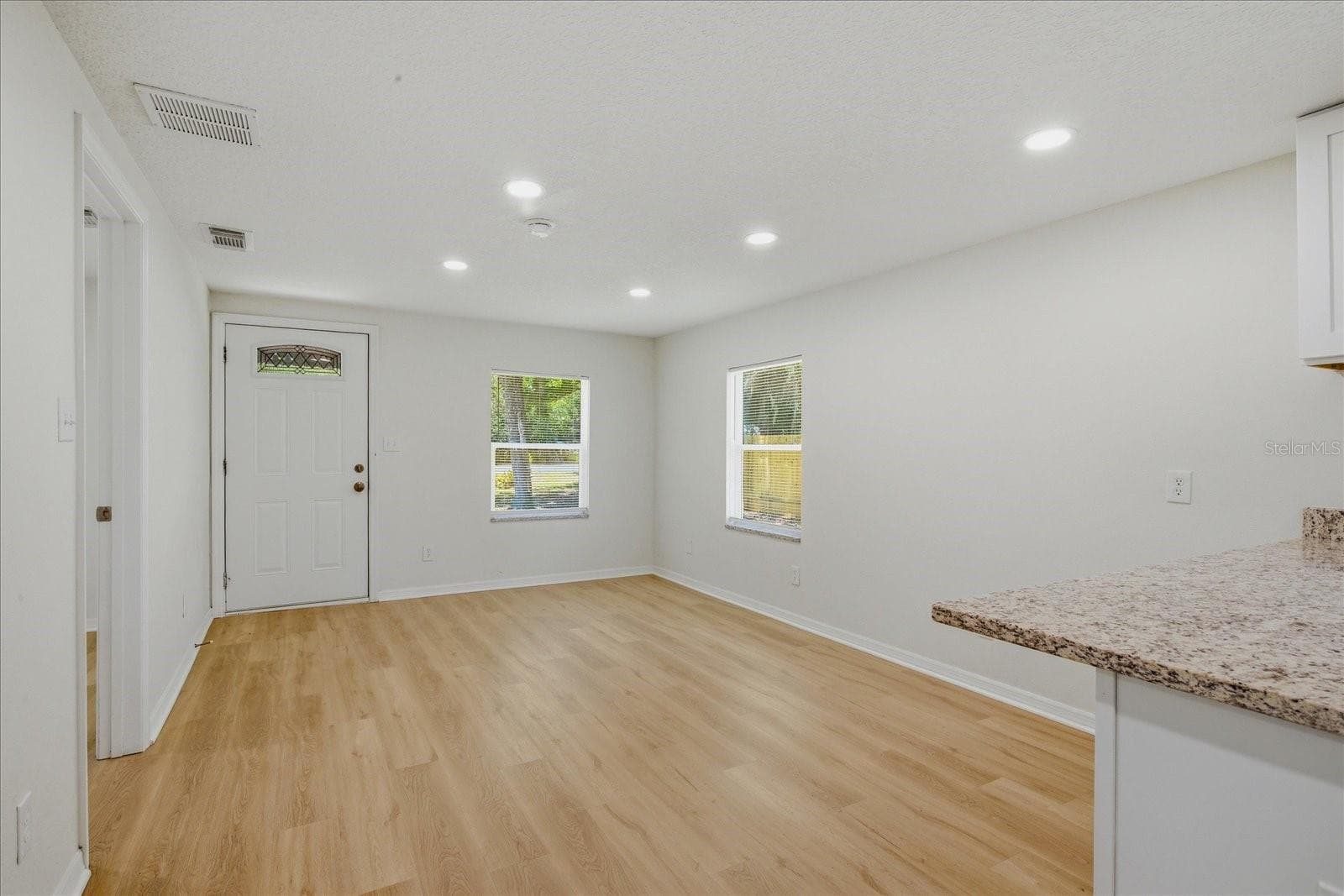 Single Family Residence at 816 WOODLAND AVE, LEESBURG, photo 15 of 30