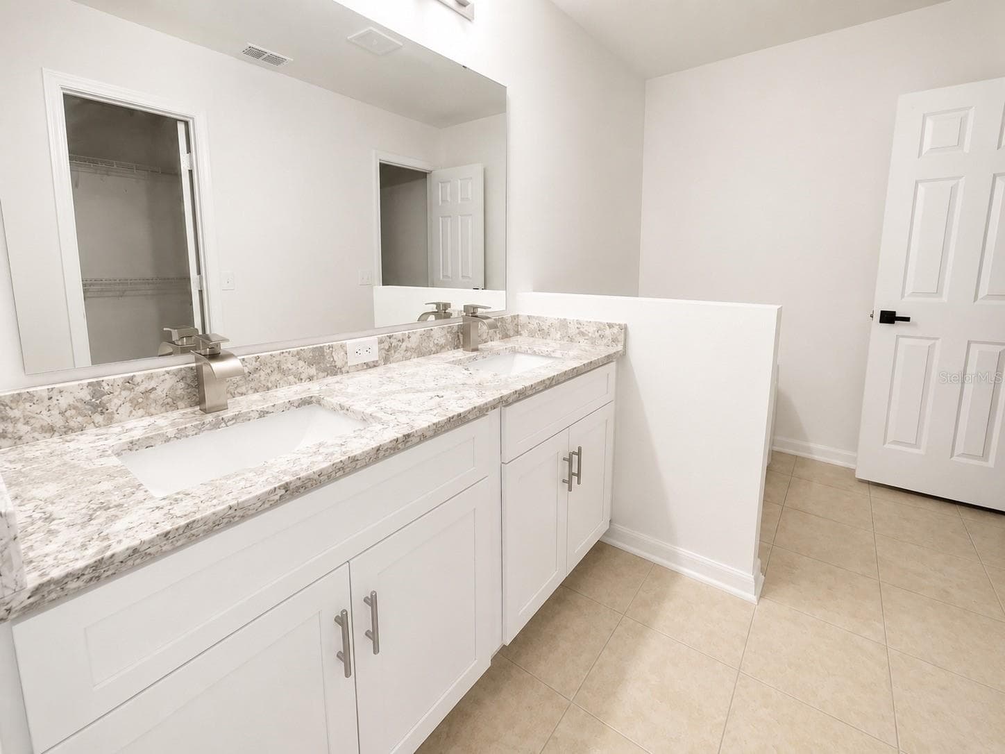 Single Family Residence at 210 FAIRFIELD DR, SANFORD, photo 8 of 13