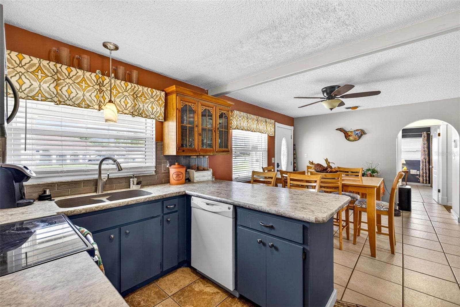 Single Family Residence at 8429 JACQUELINE CT, ZEPHYRHILLS, photo 13 of 57